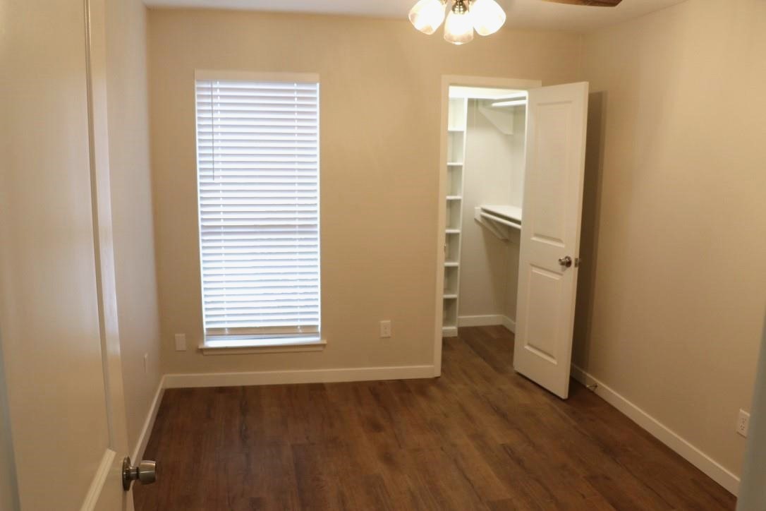 726 Cory Street Grapevine TX 76051
