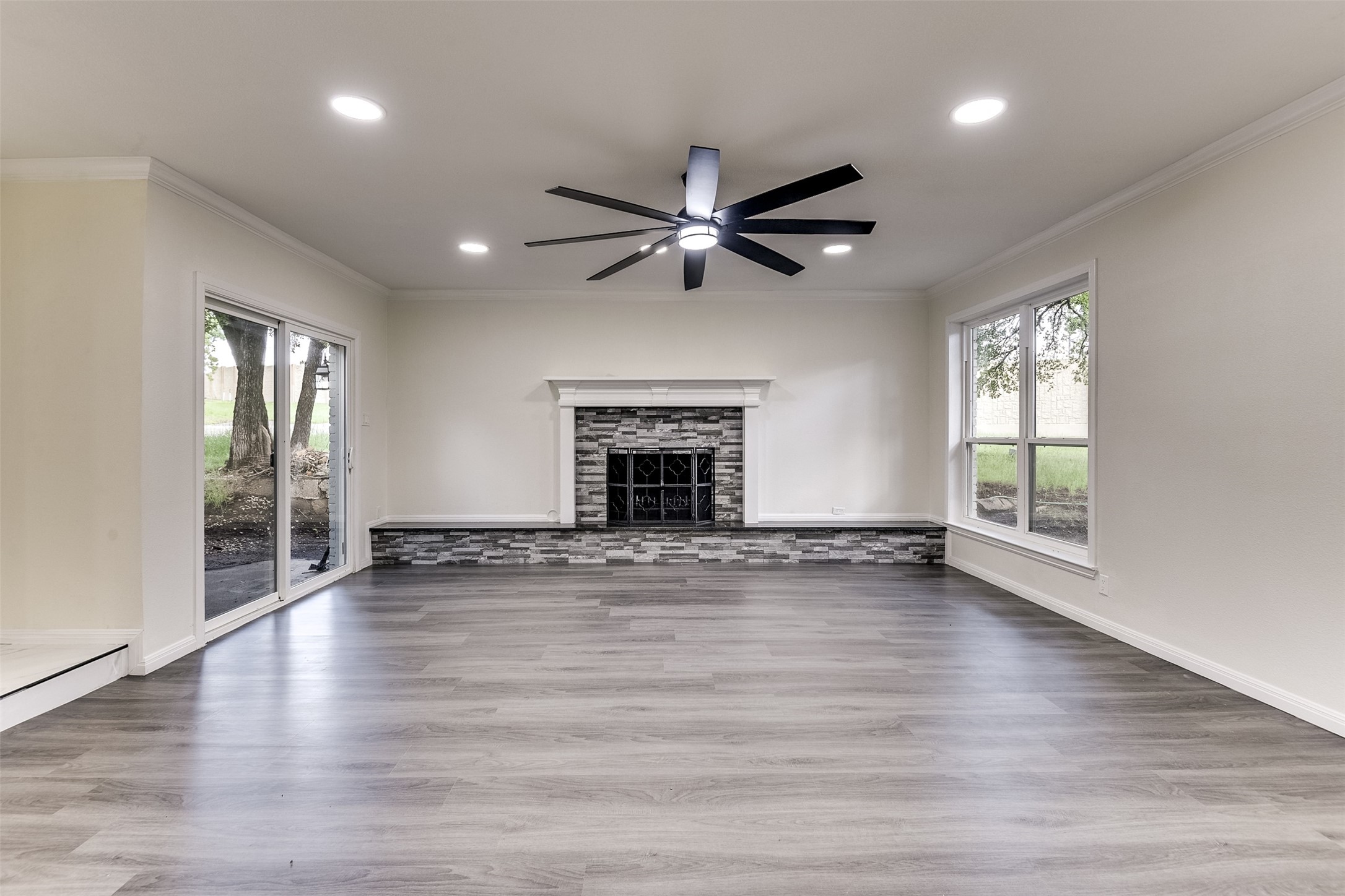 258 Somerset Terrace Bedford TX 76022