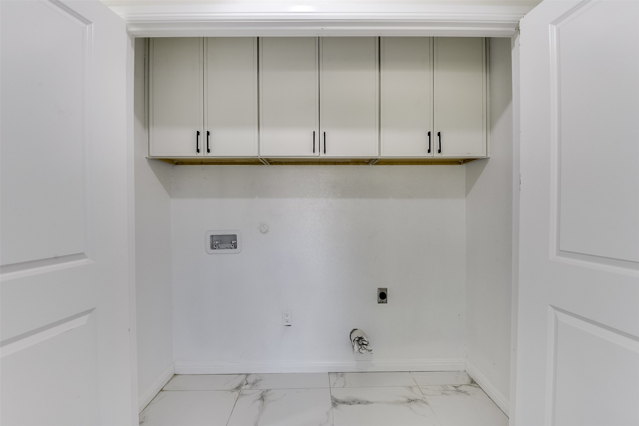 258 Somerset Terrace Bedford TX 76022