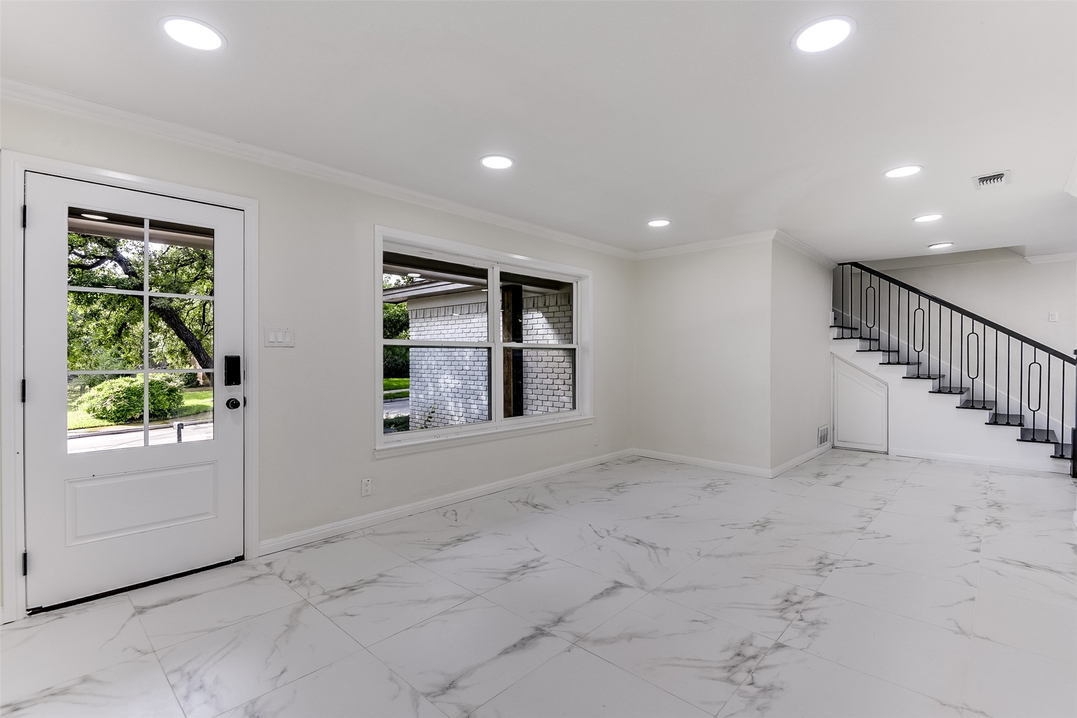 258 Somerset Terrace Bedford TX 76022