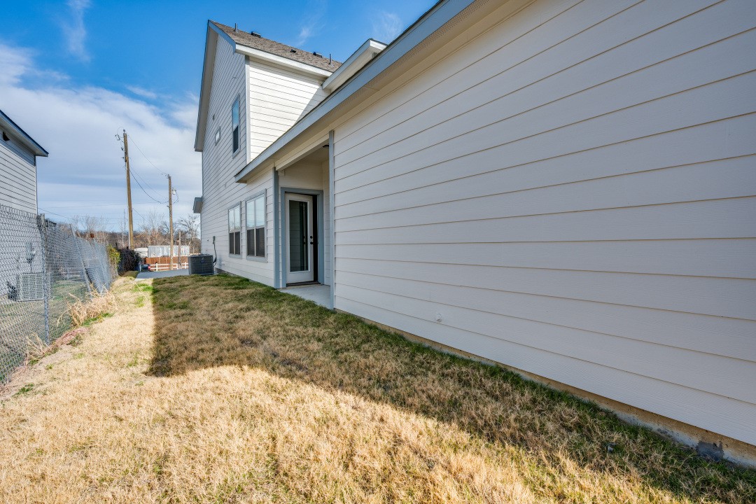 1224 Elva Warren Street Fort Worth TX 76115