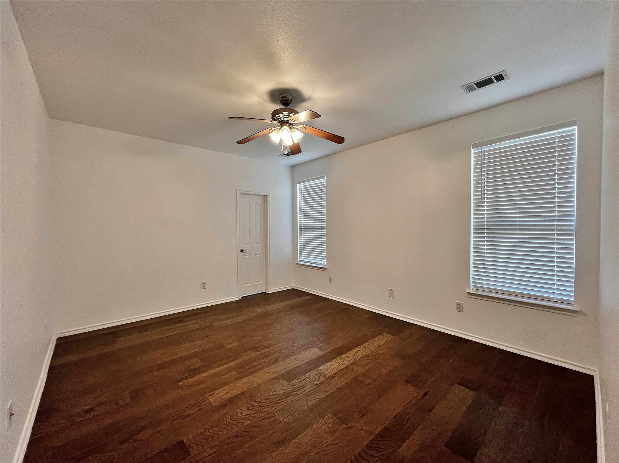 8000 Ranchvale Lane Arlington TX 76002