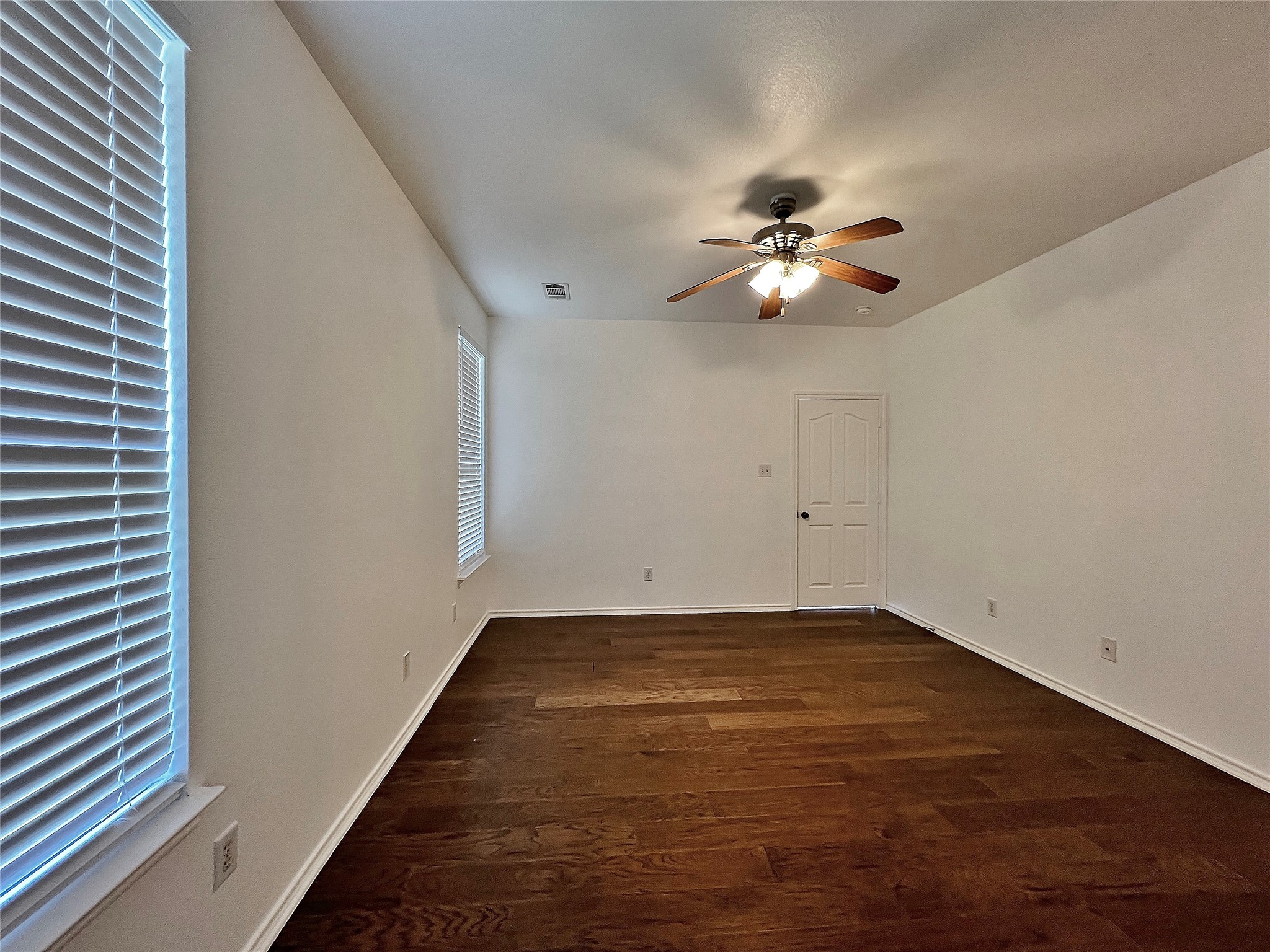 8000 Ranchvale Lane Arlington TX 76002
