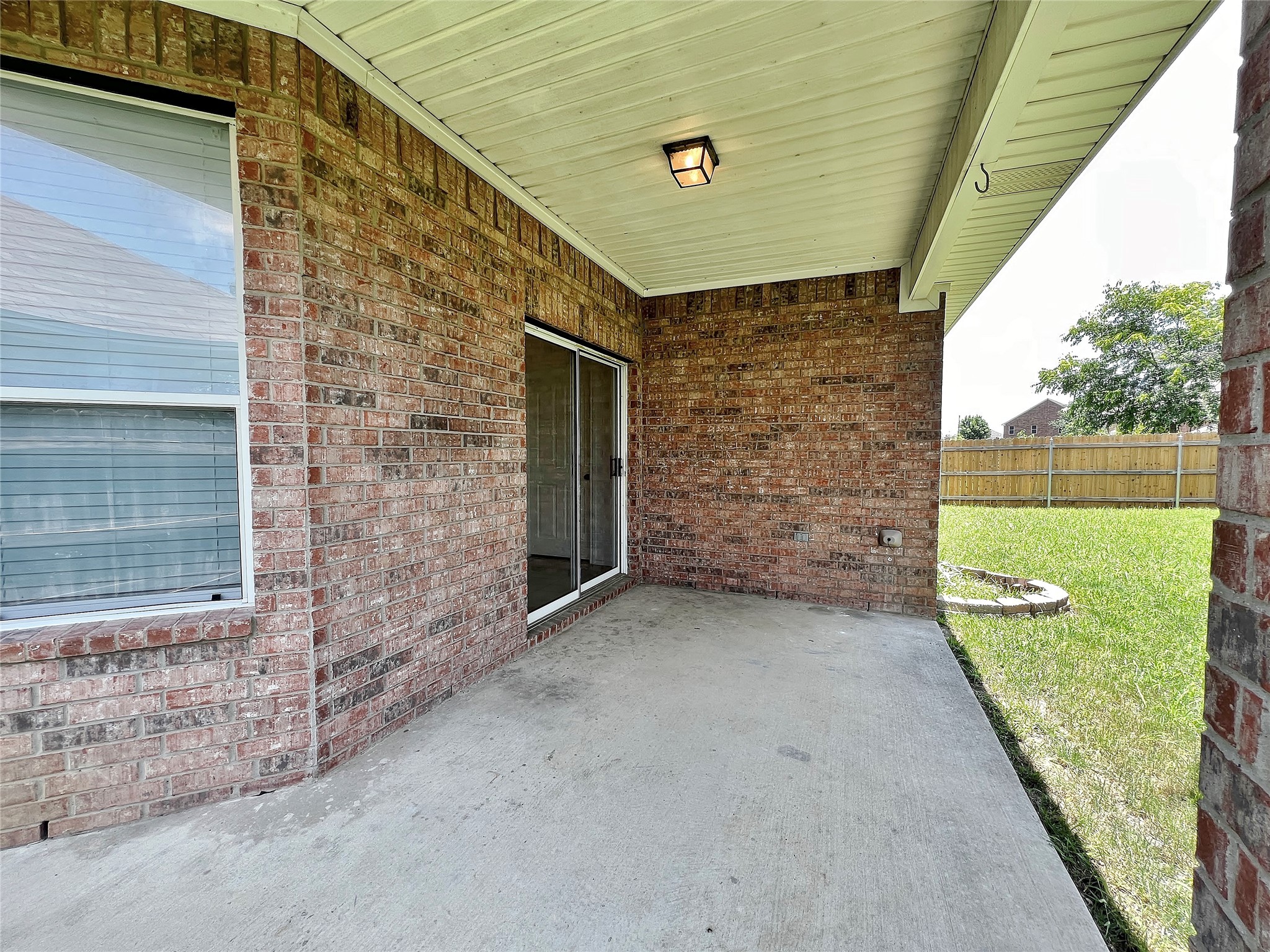 8000 Ranchvale Lane Arlington TX 76002