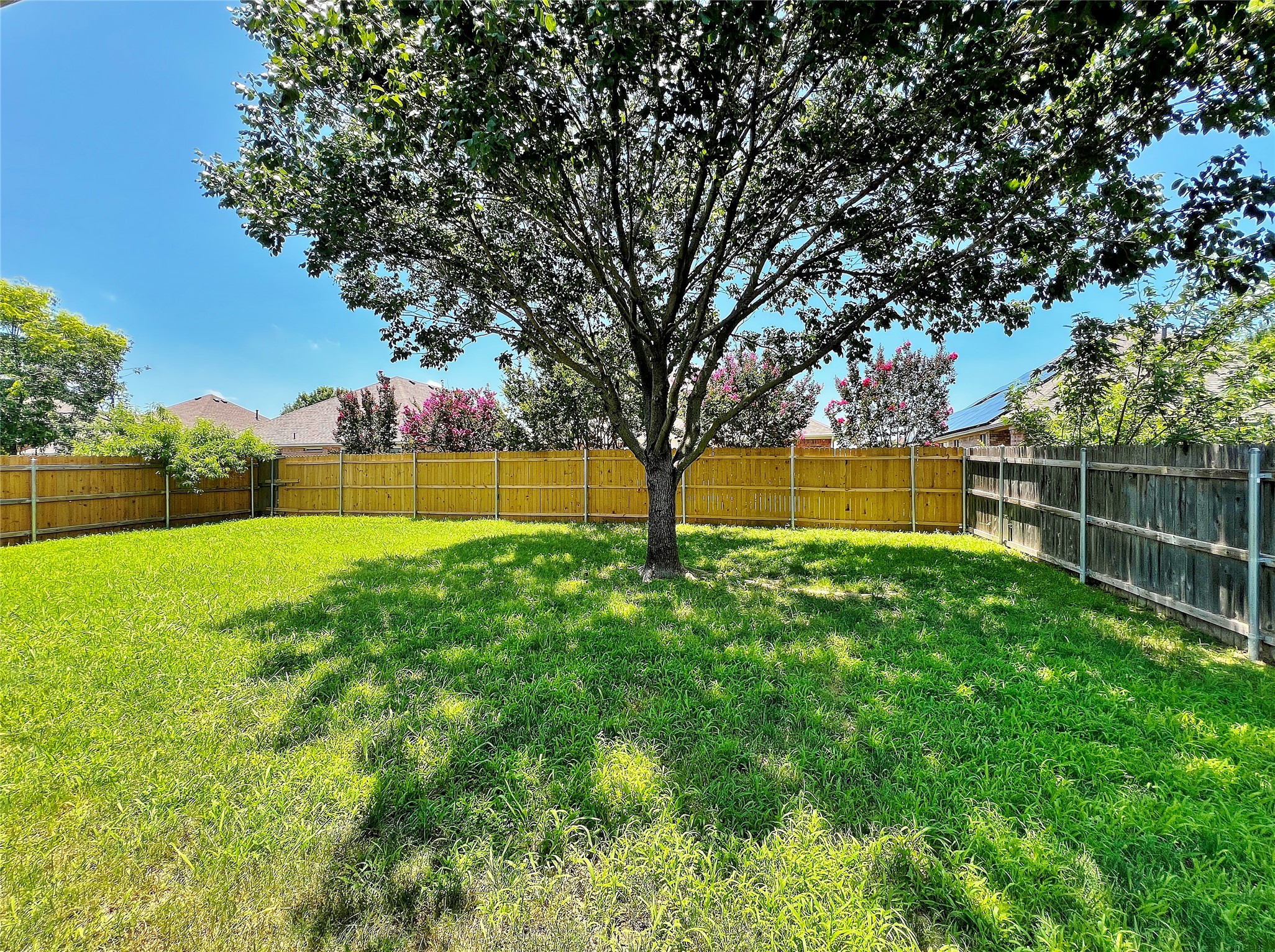 8000 Ranchvale Lane Arlington TX 76002