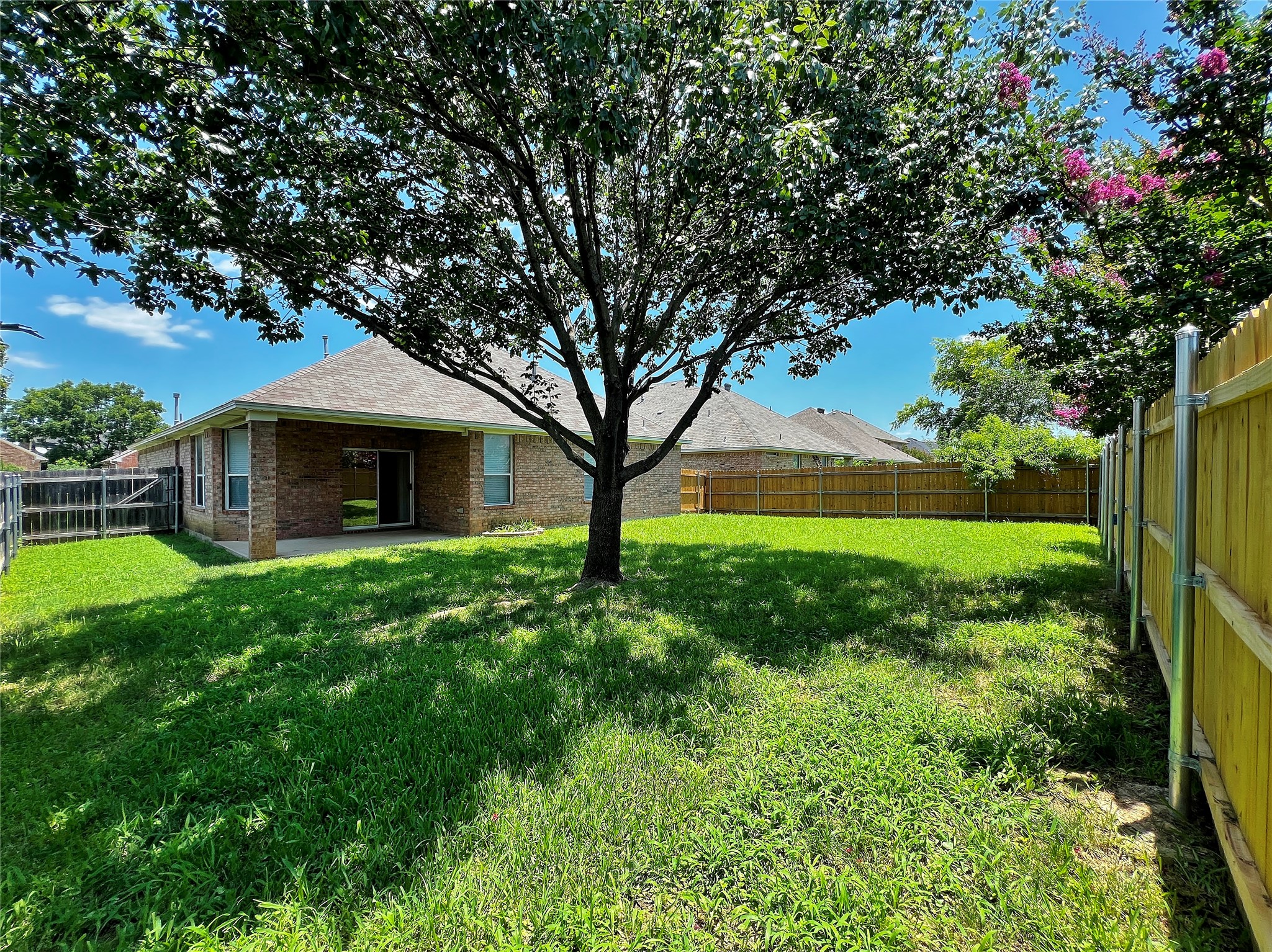 8000 Ranchvale Lane Arlington TX 76002