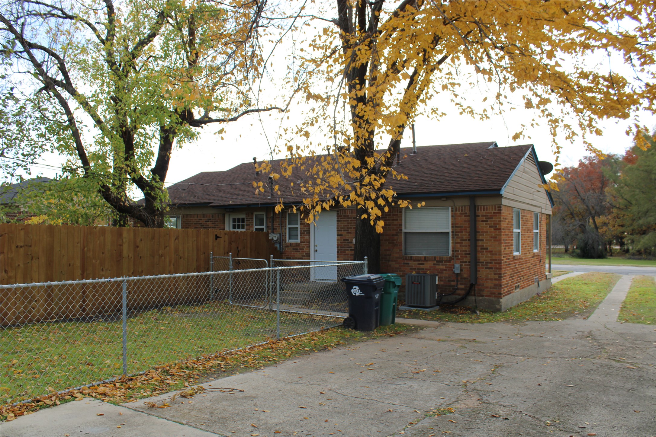 707-709 Woodland Street Denton TX 76209