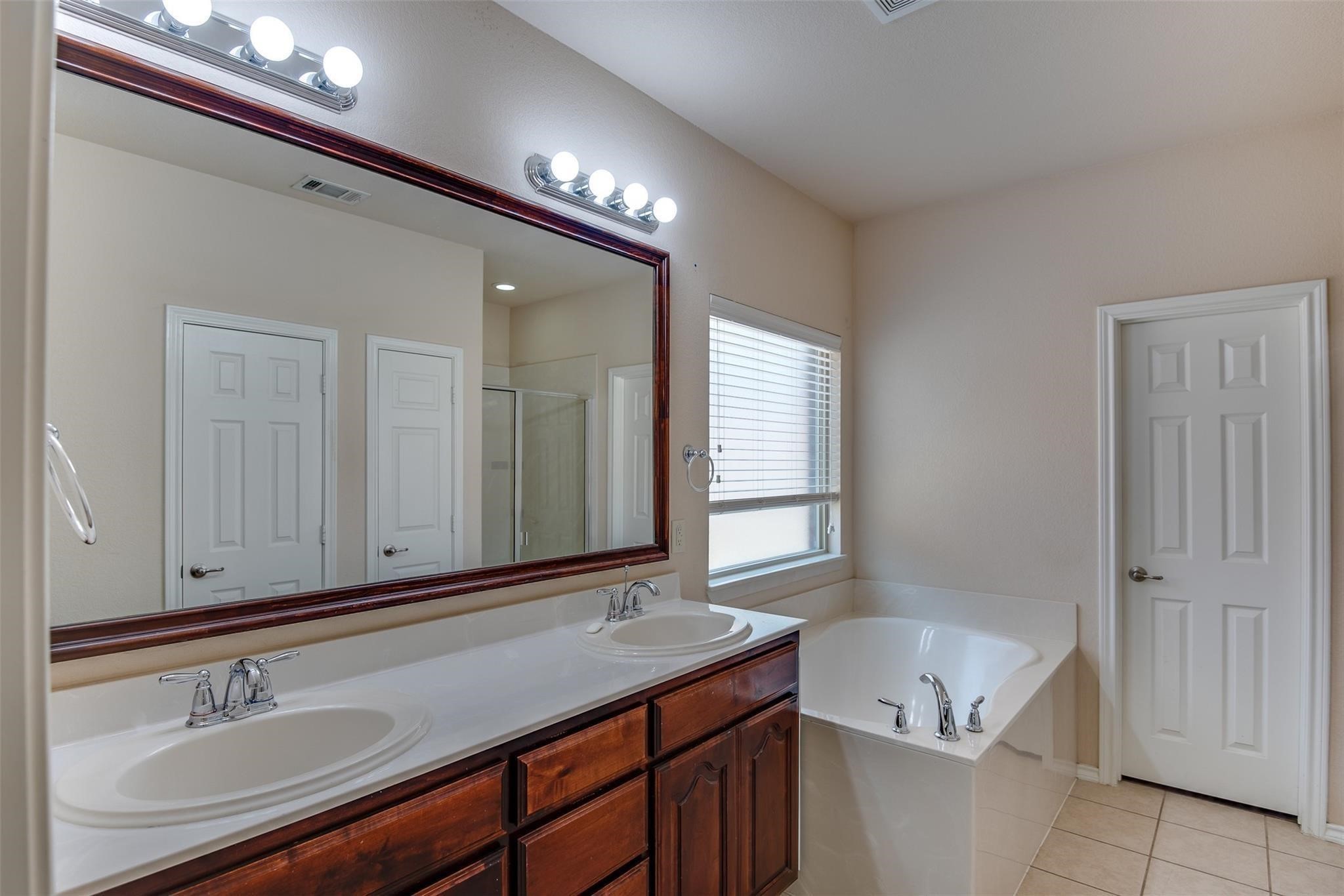 6677 Friendsway Drive Fort Worth TX 76137