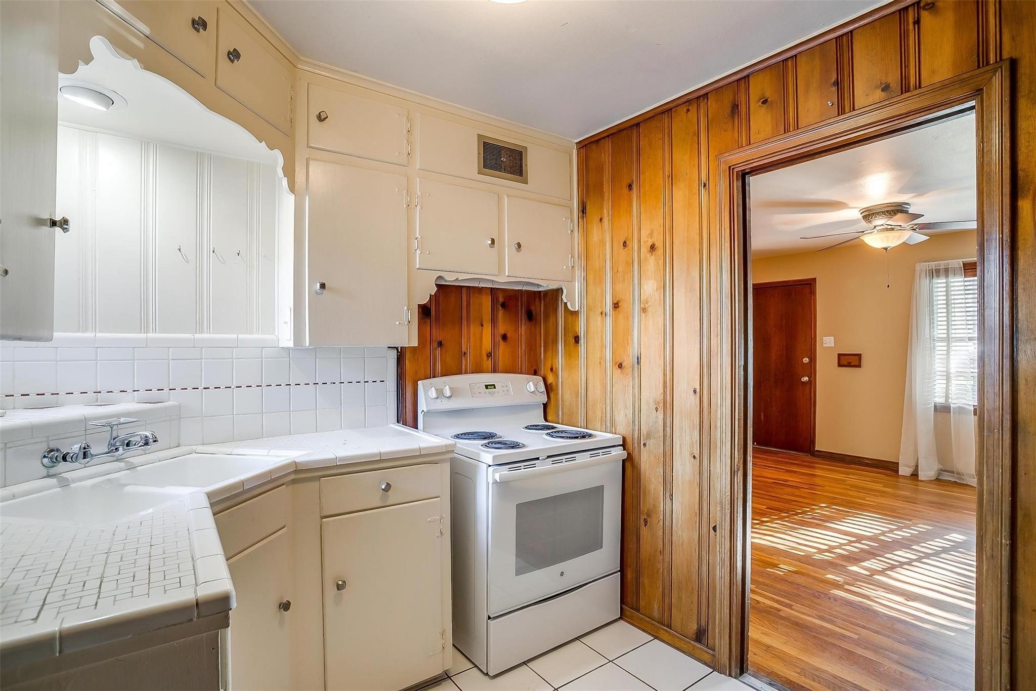 604 Monticello Drive Fort Worth TX 76107