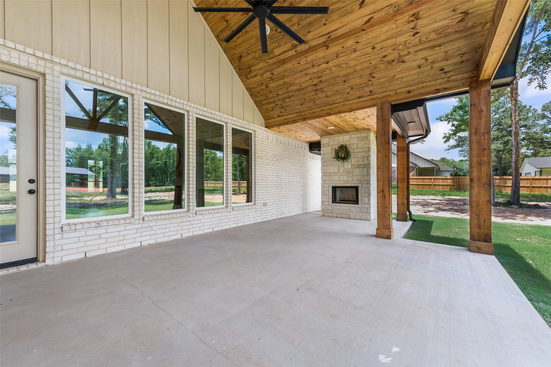 17404 County Road 479 Lindale TX 75771