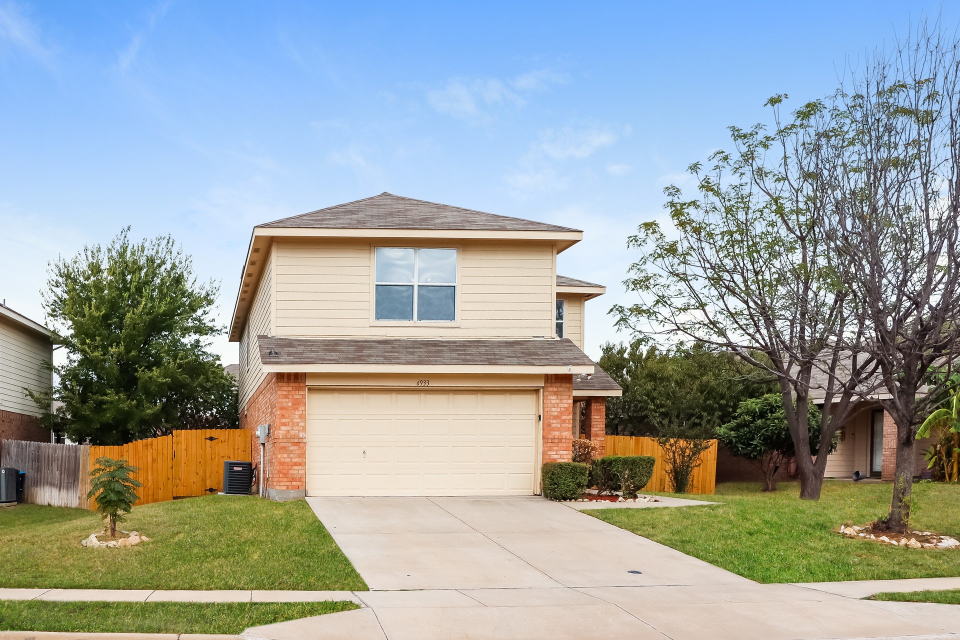 6933 Meadow Way Lane Fort Worth TX 76179