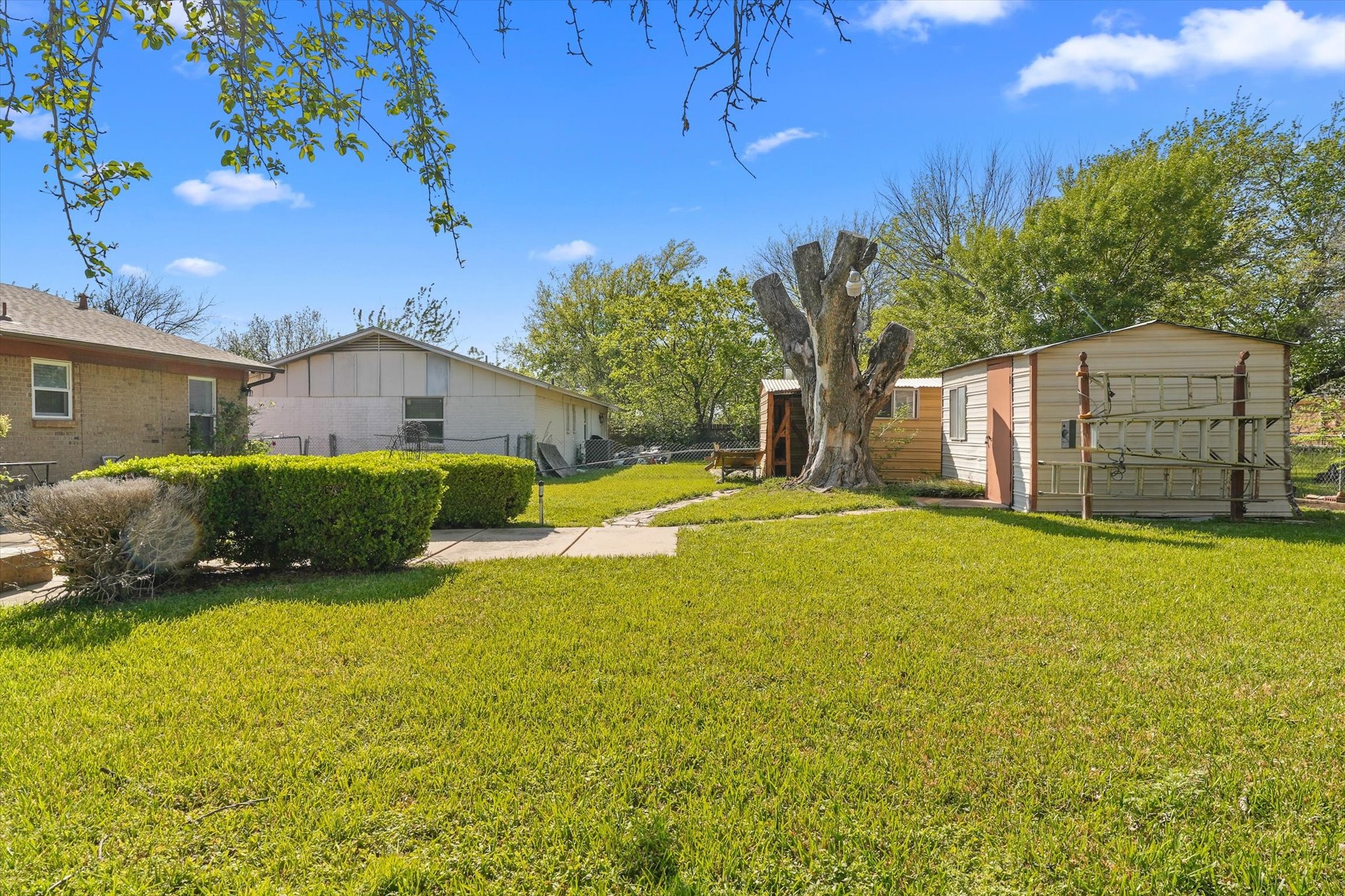 3229 Oak Timber Drive Forest Hill TX 76119
