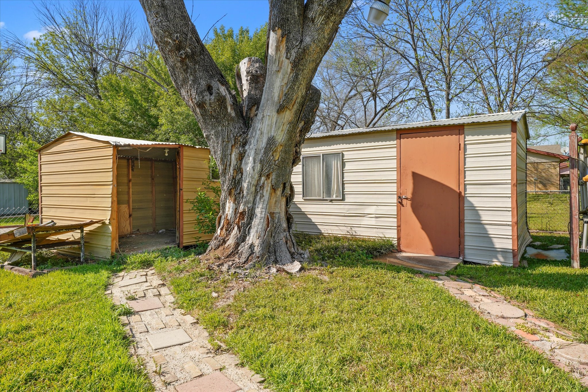 3229 Oak Timber Drive Forest Hill TX 76119