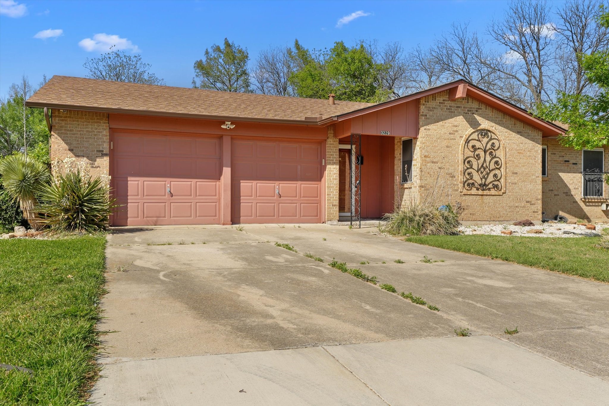 3229 Oak Timber Drive Forest Hill TX 76119