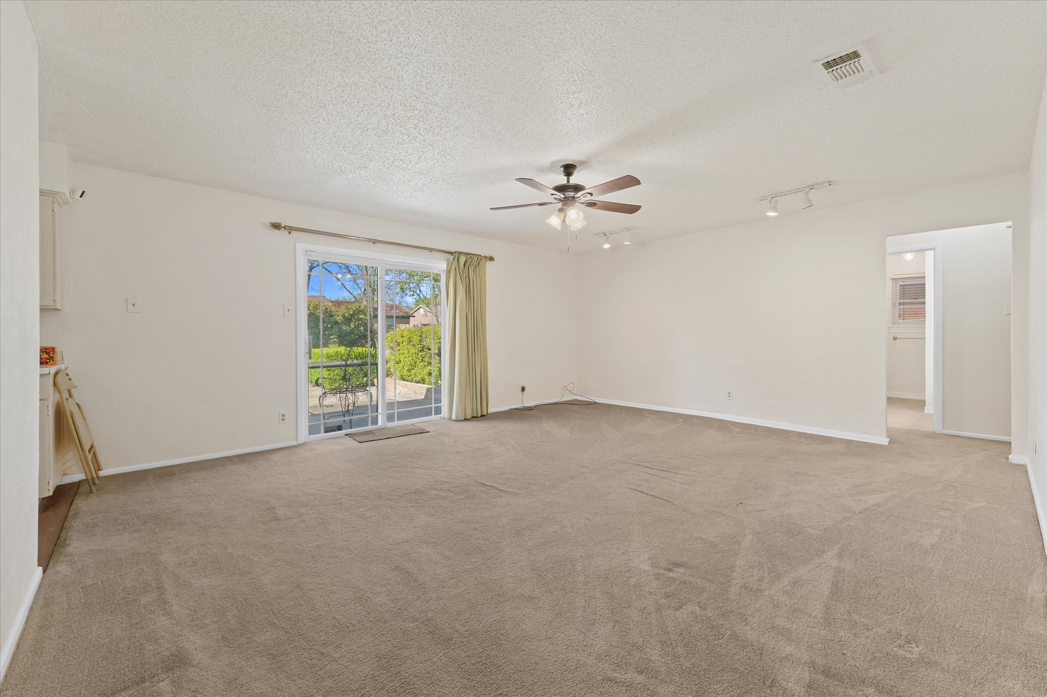 3229 Oak Timber Drive Forest Hill TX 76119
