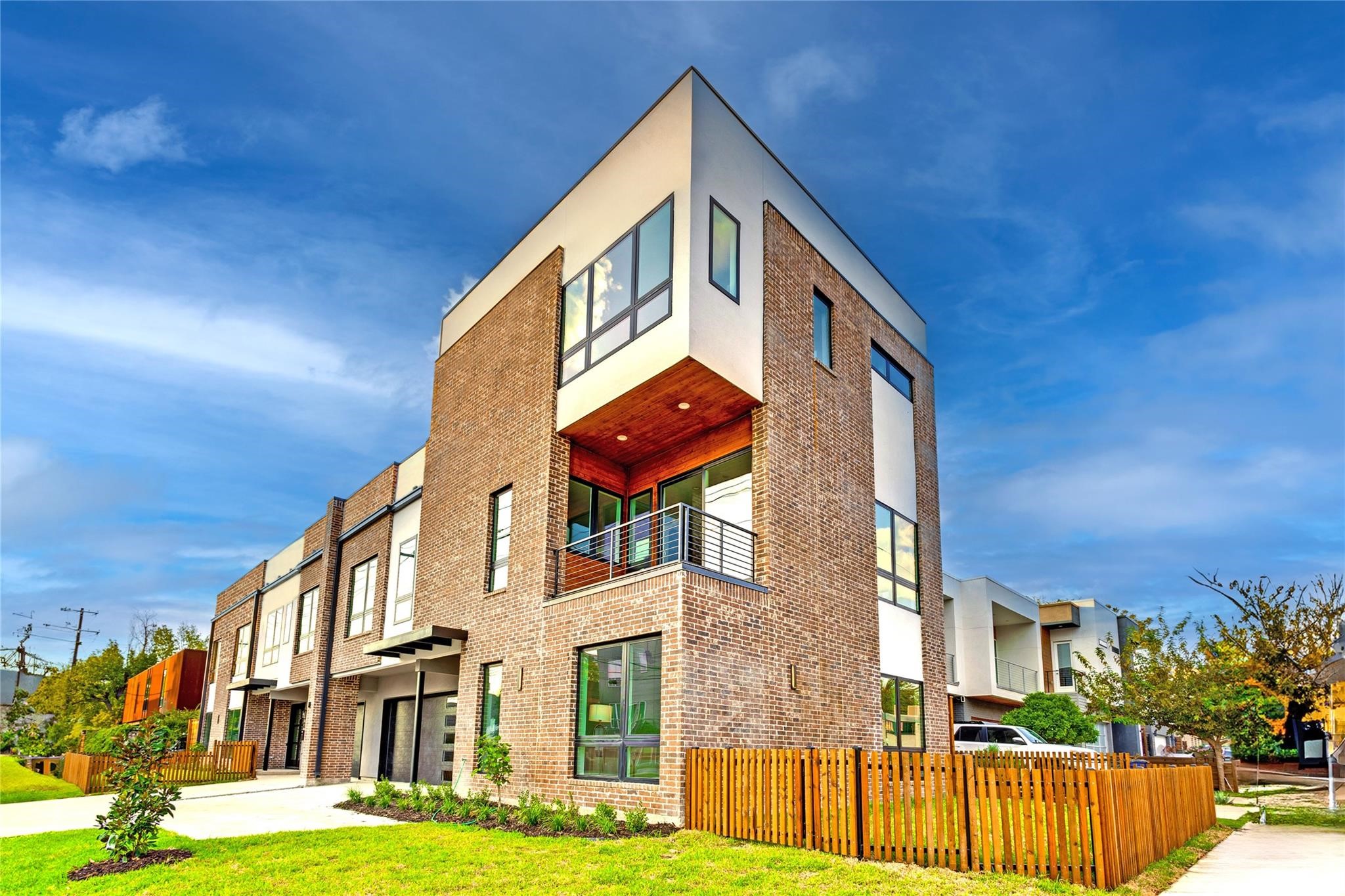 2336 N Carroll Avenue Dallas TX 75204