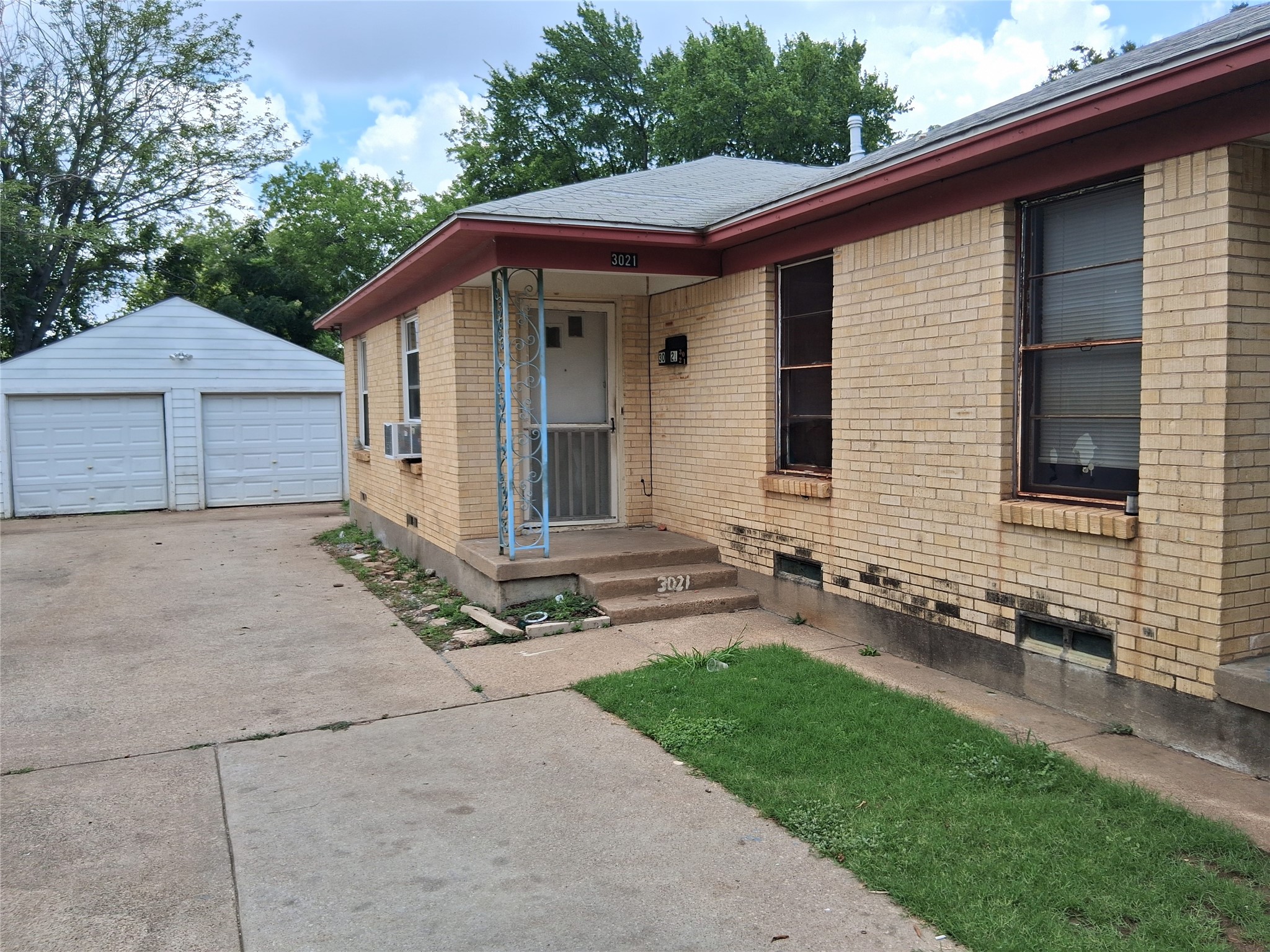 3019 Avon Street Dallas TX 75211