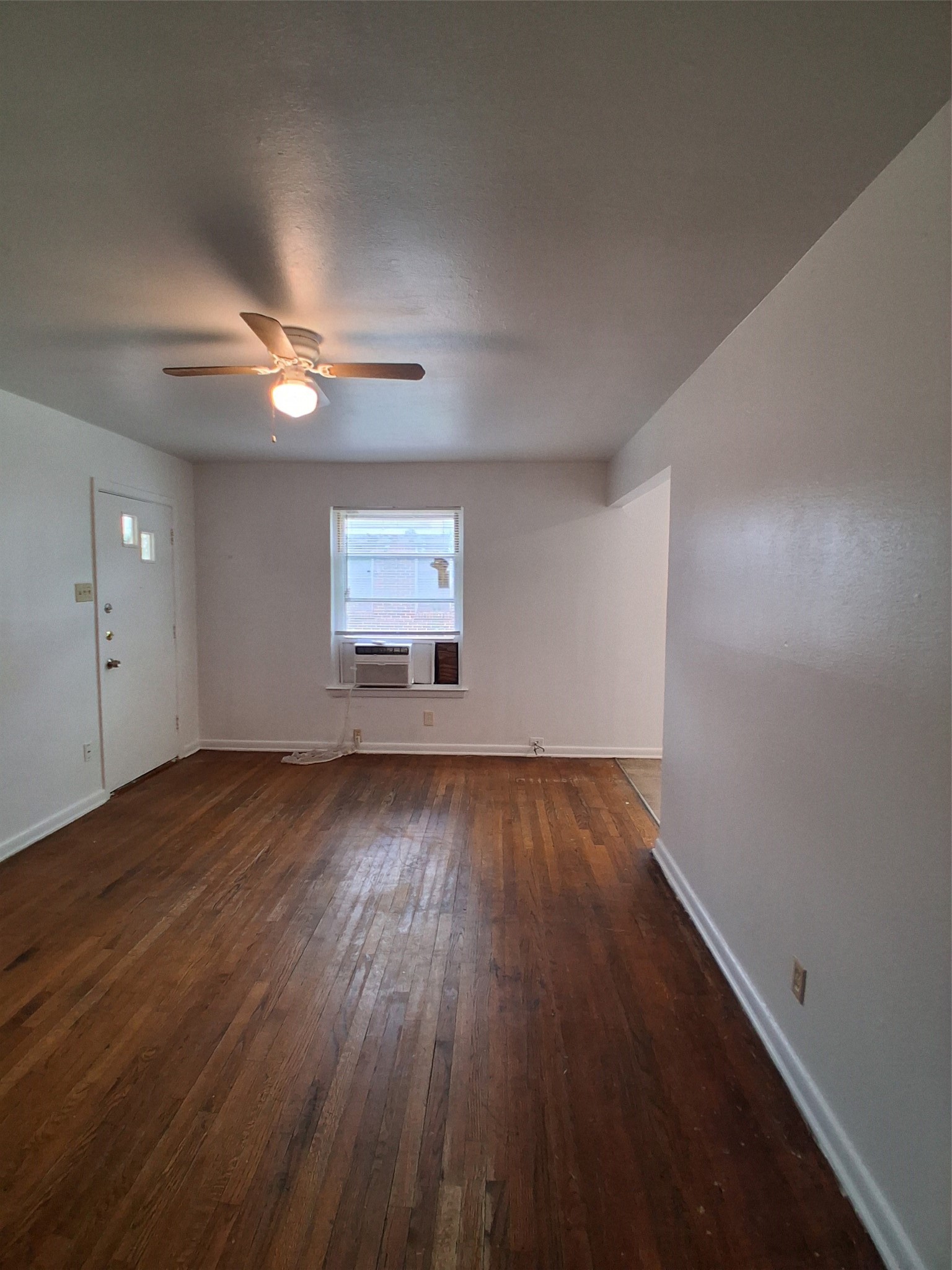 3019 Avon Street Dallas TX 75211