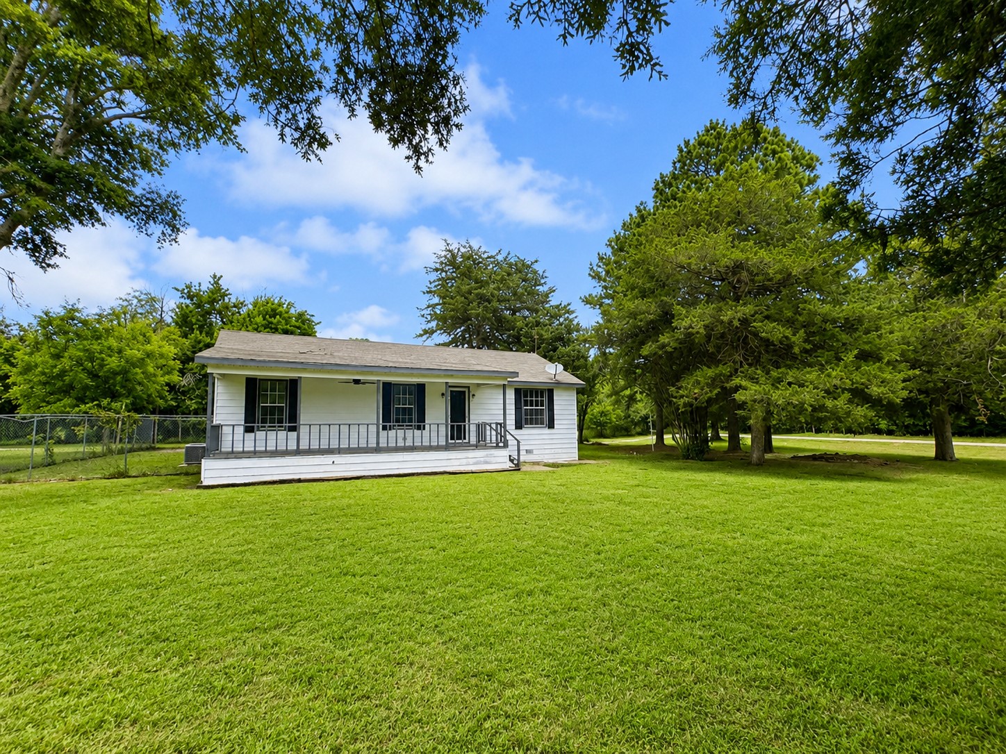 700 County Road 4122 Campbell TX 75422