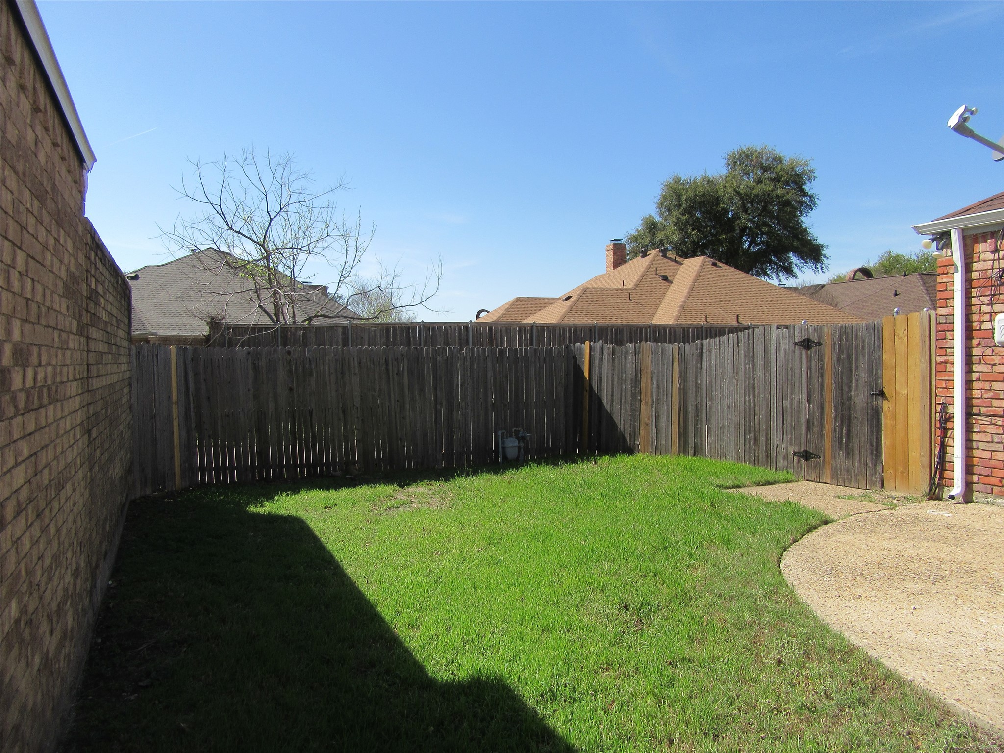 808 Woodway Lane Richardson TX 75081