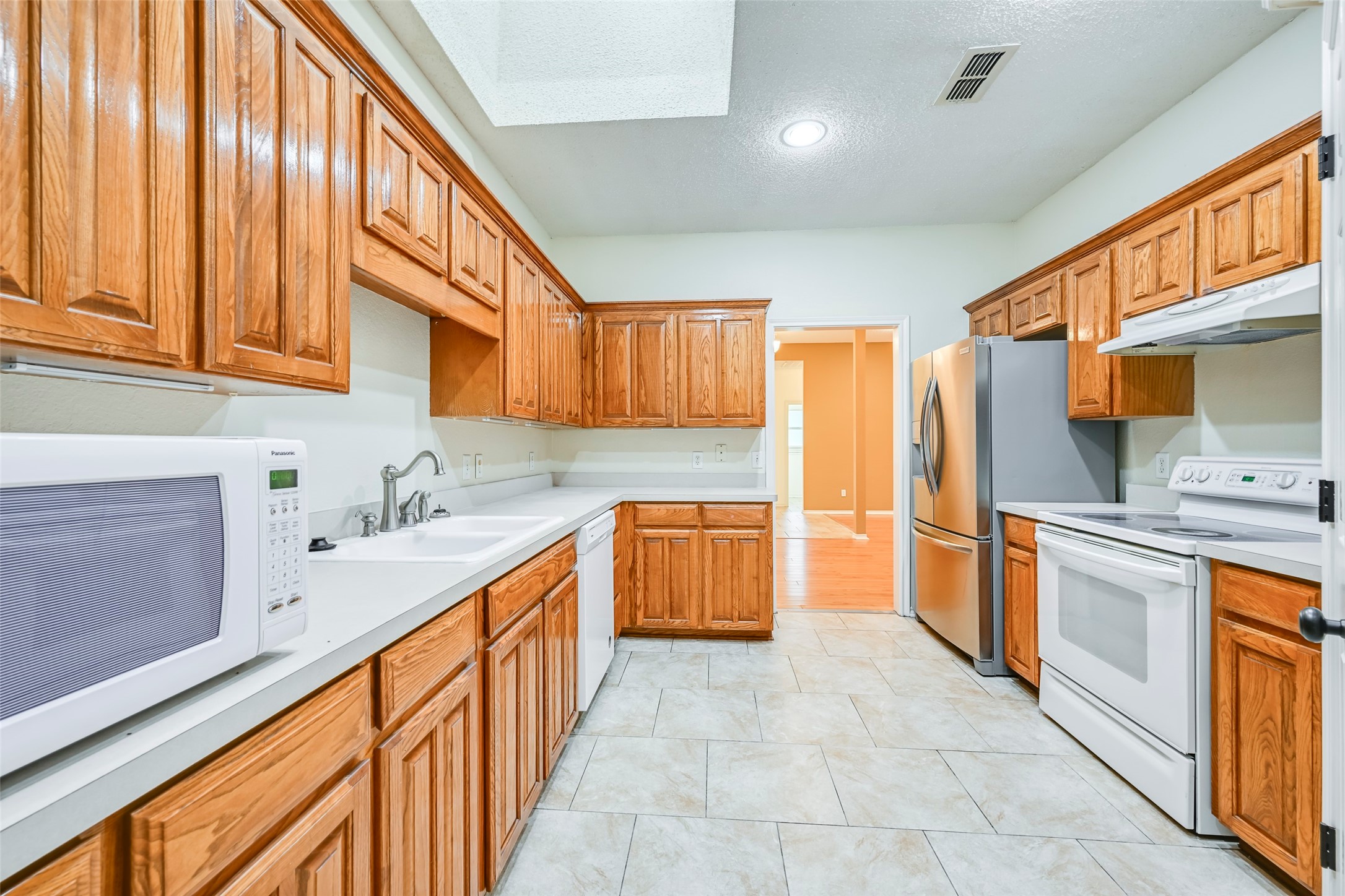 1136 Park Glen Crowley TX 76036