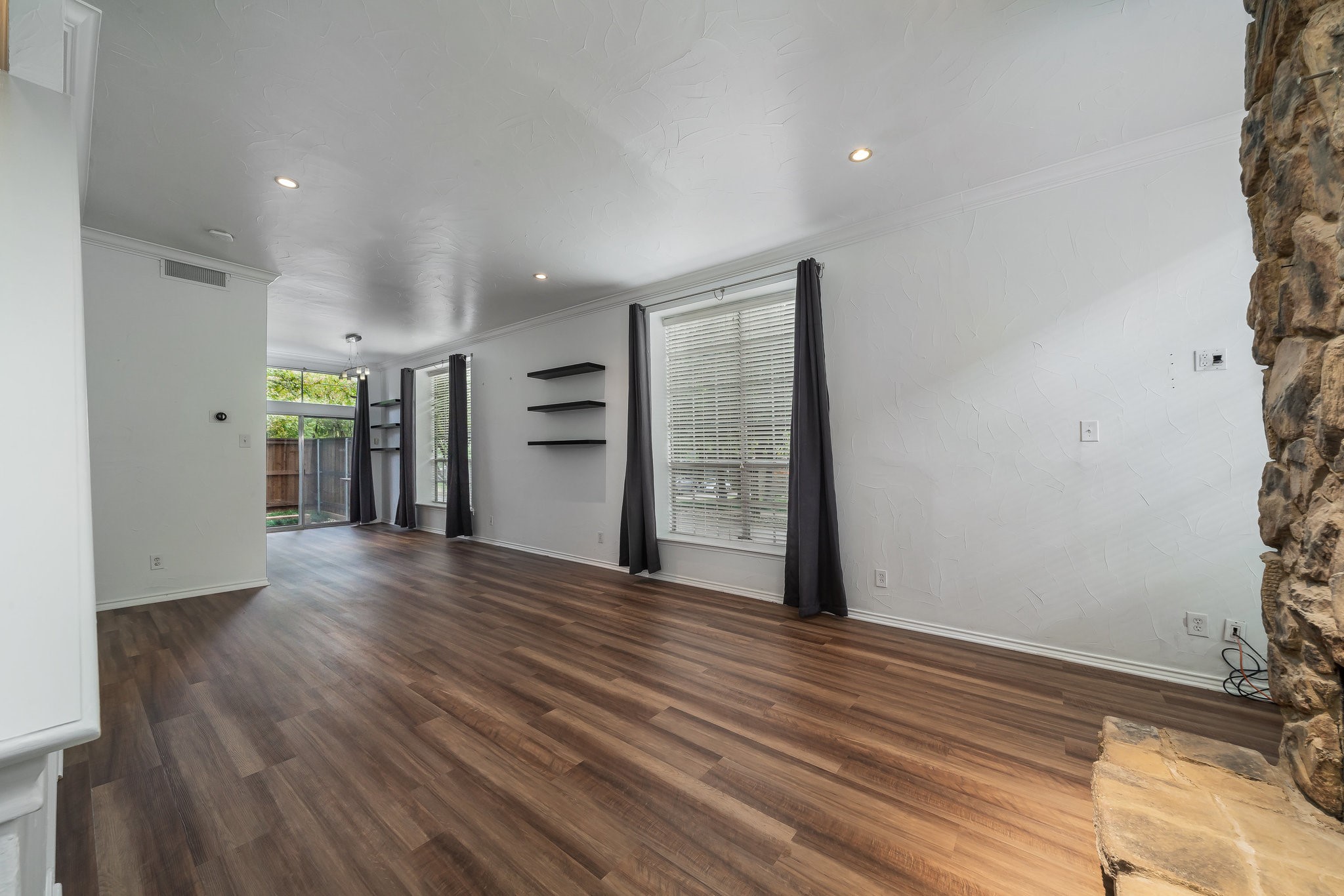 2815 Welborn Street Dallas TX 75219