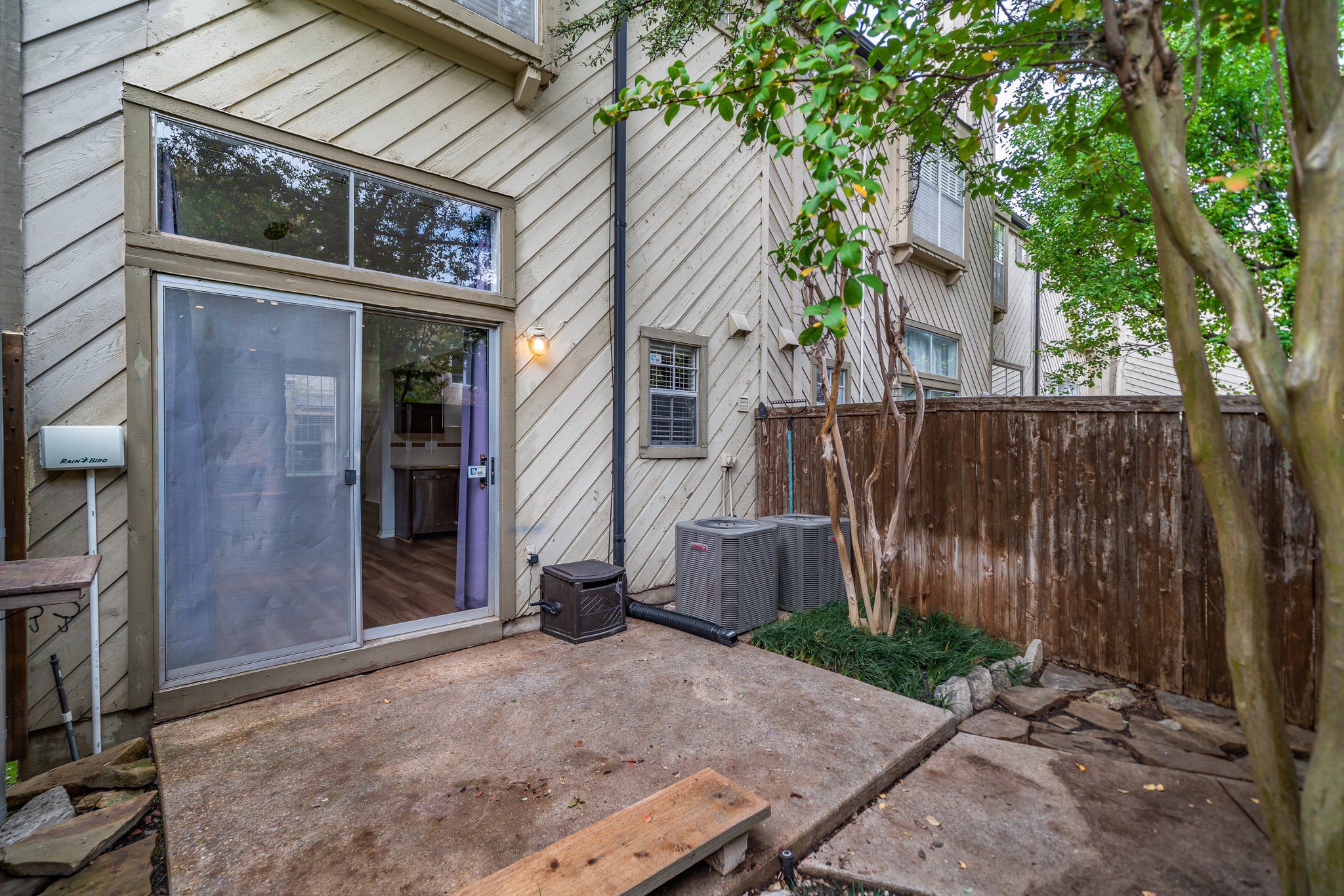 2815 Welborn Street Dallas TX 75219