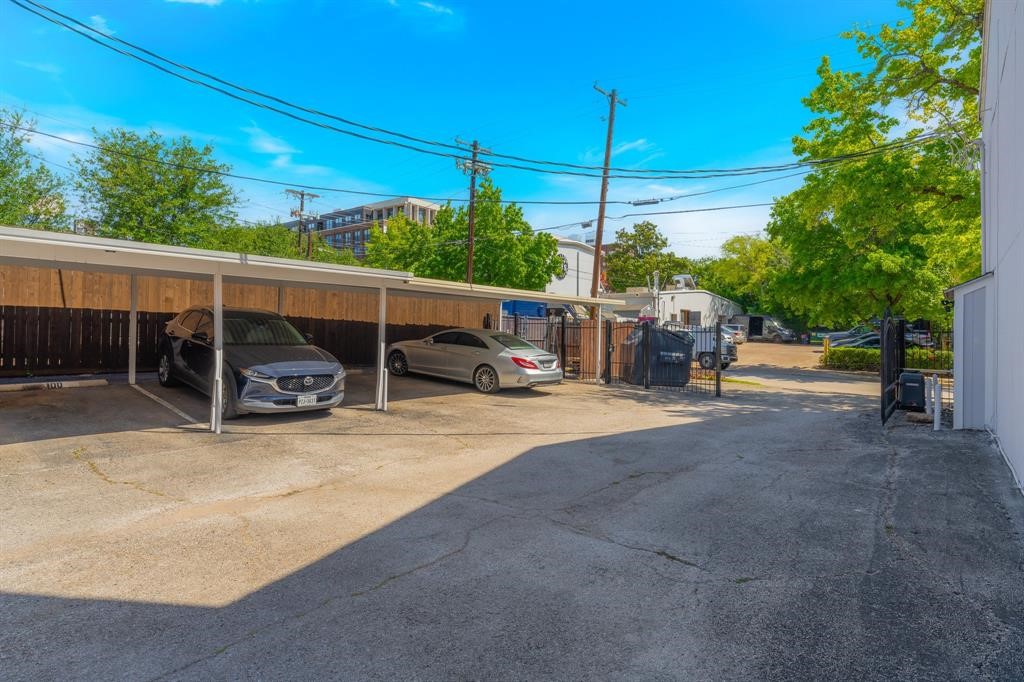 2815 Welborn Street Dallas TX 75219