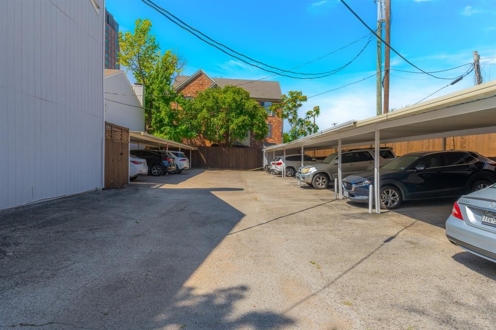 2815 Welborn Street Dallas TX 75219