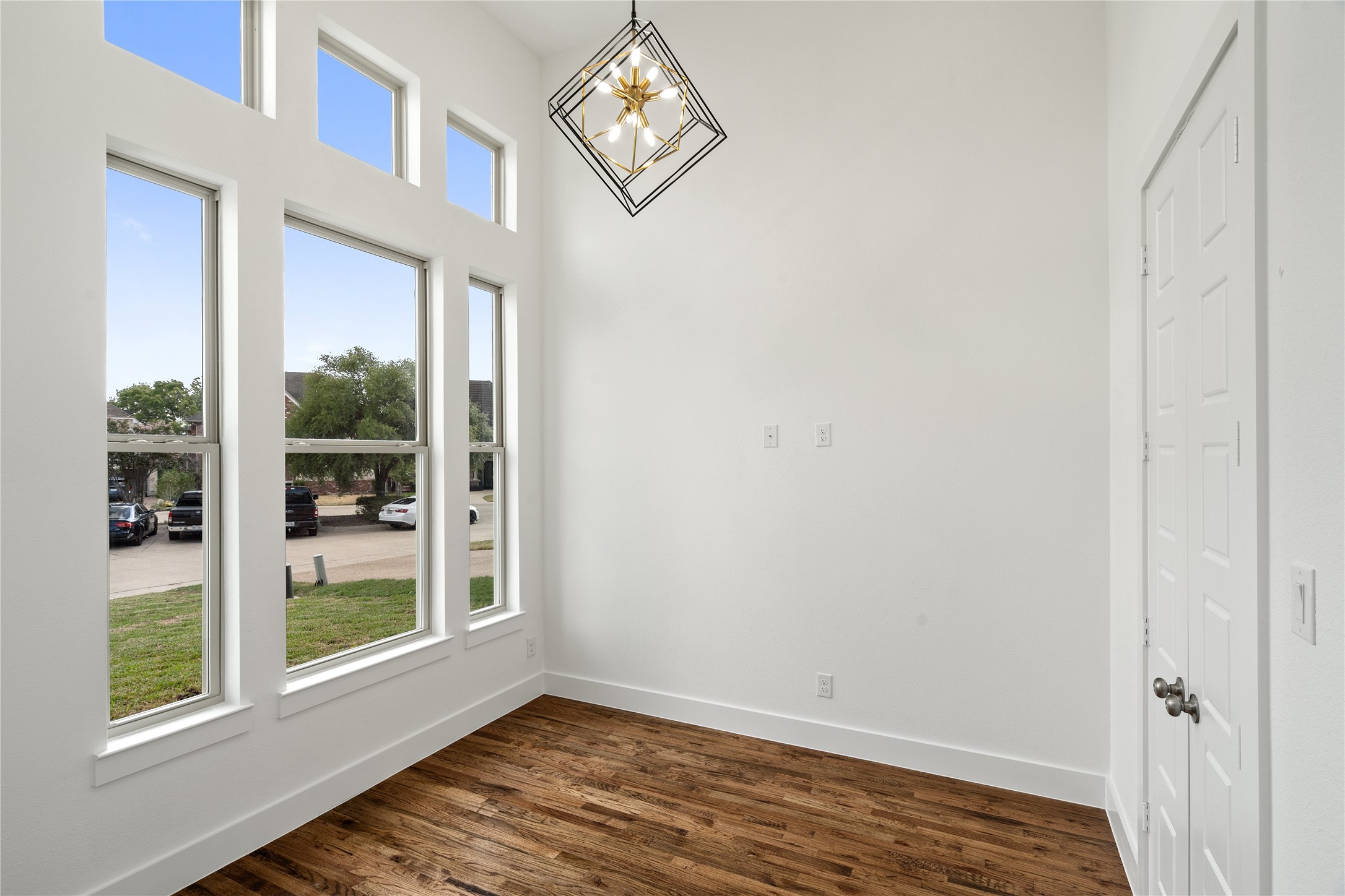 907 Saint George Place Desoto TX 75115