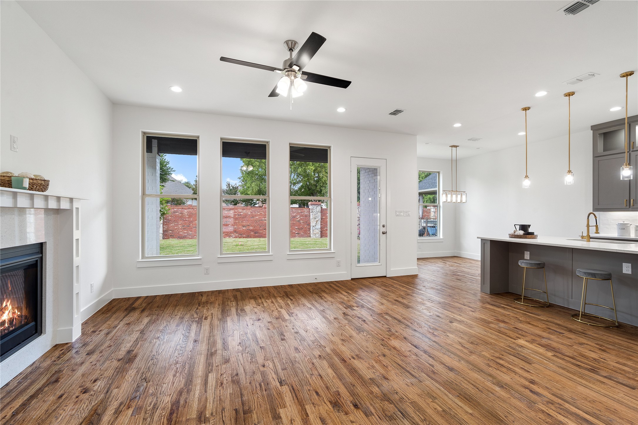 907 Saint George Place Desoto TX 75115