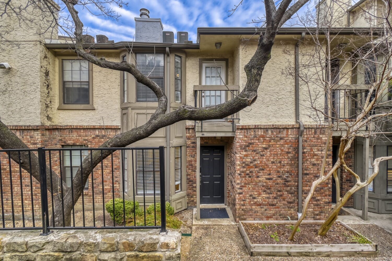 8750 Park Lane Dallas TX 75231