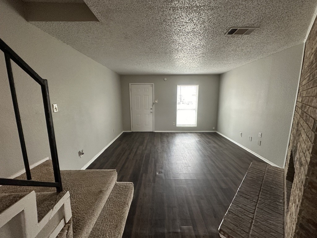 2188 Aspen Drive Dallas TX 75227