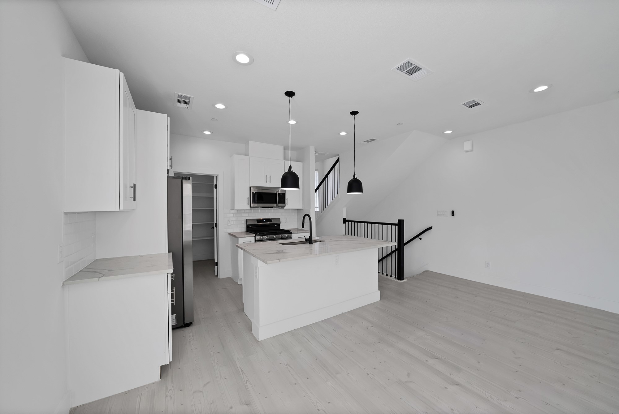 7207 Mohawk Drive Dallas TX 75235