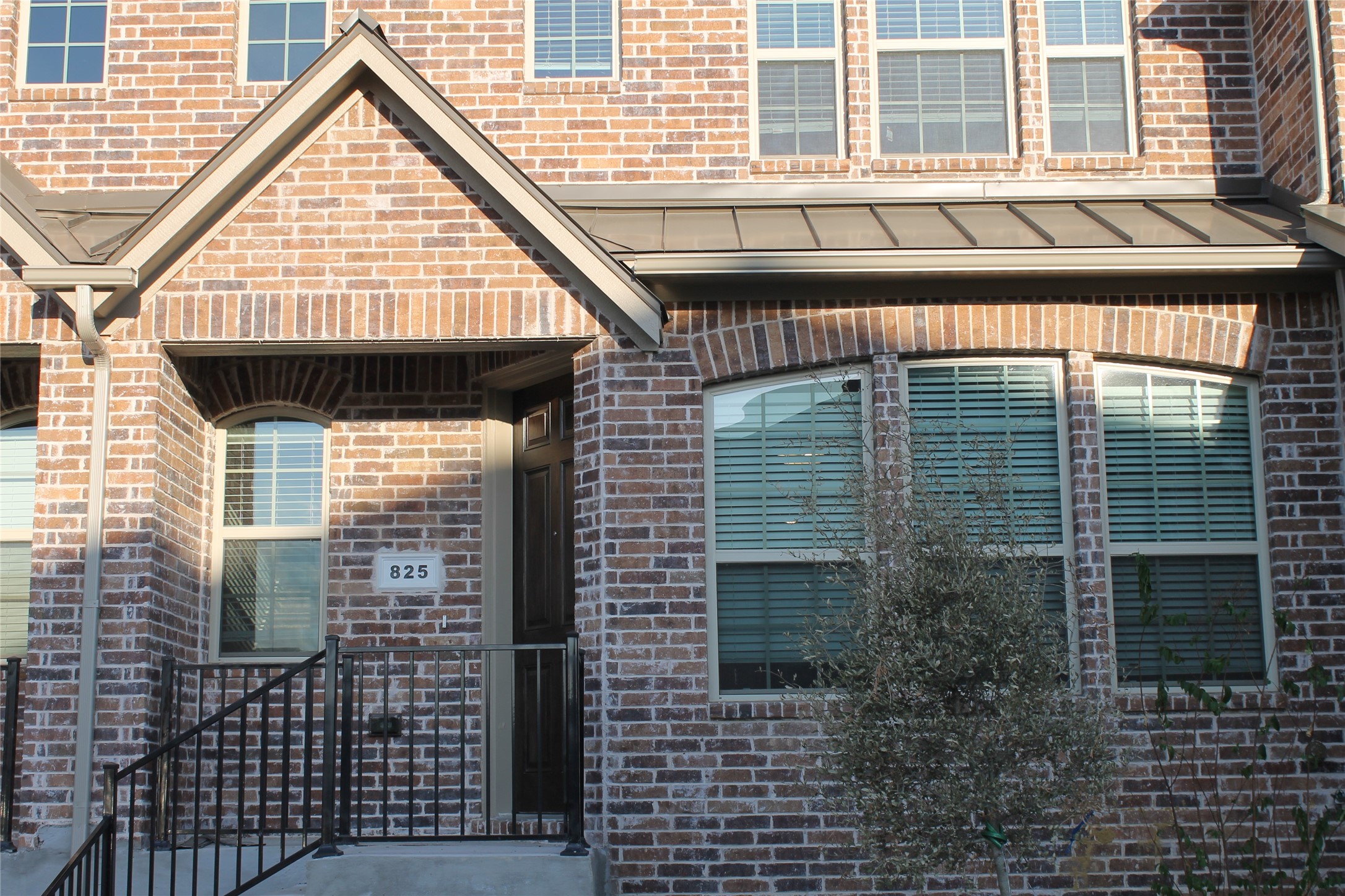 825 Ben Lane Lewisville TX 75056