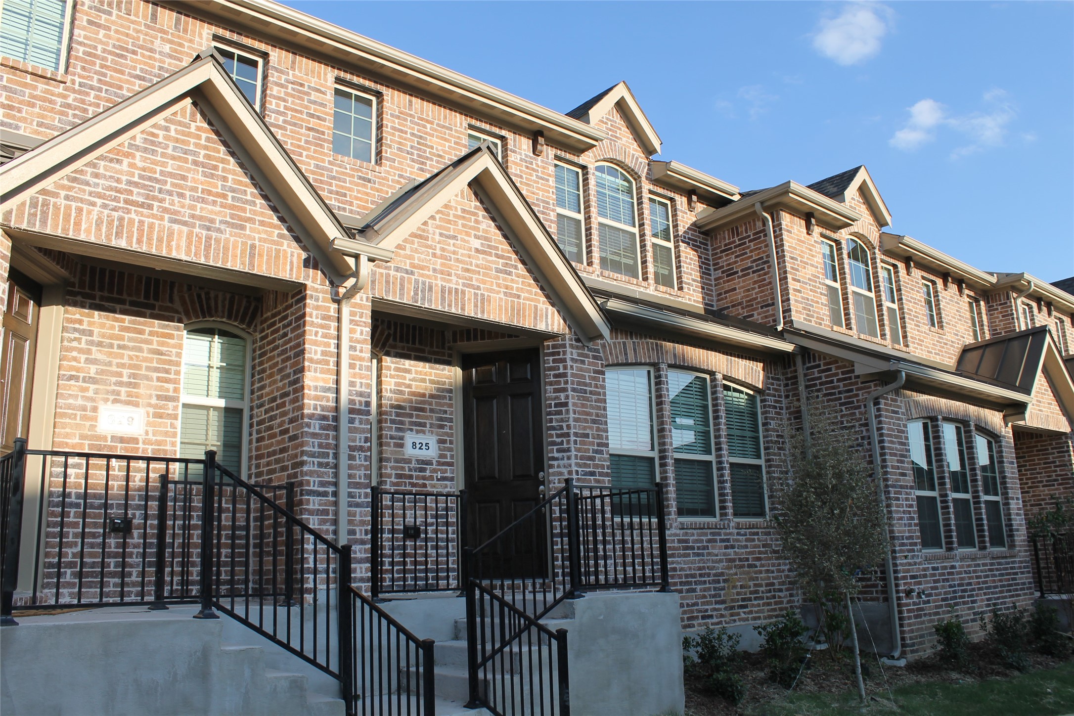 825 Ben Lane Lewisville TX 75056