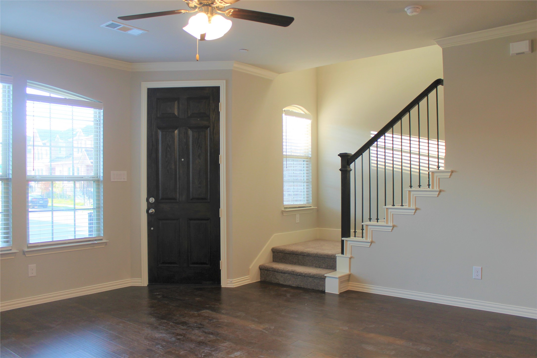825 Ben Lane Lewisville TX 75056