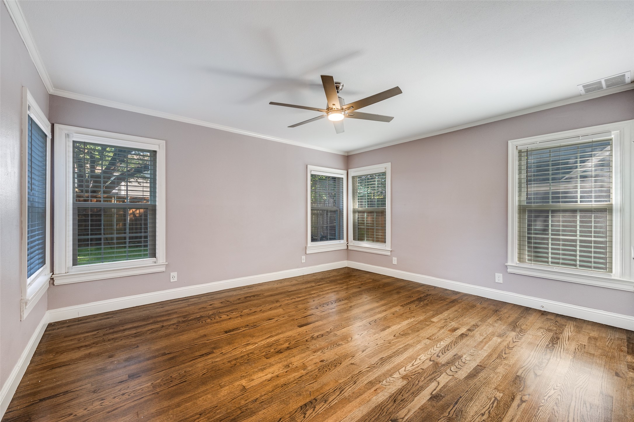 6149 Kenwood Avenue Dallas TX 75214