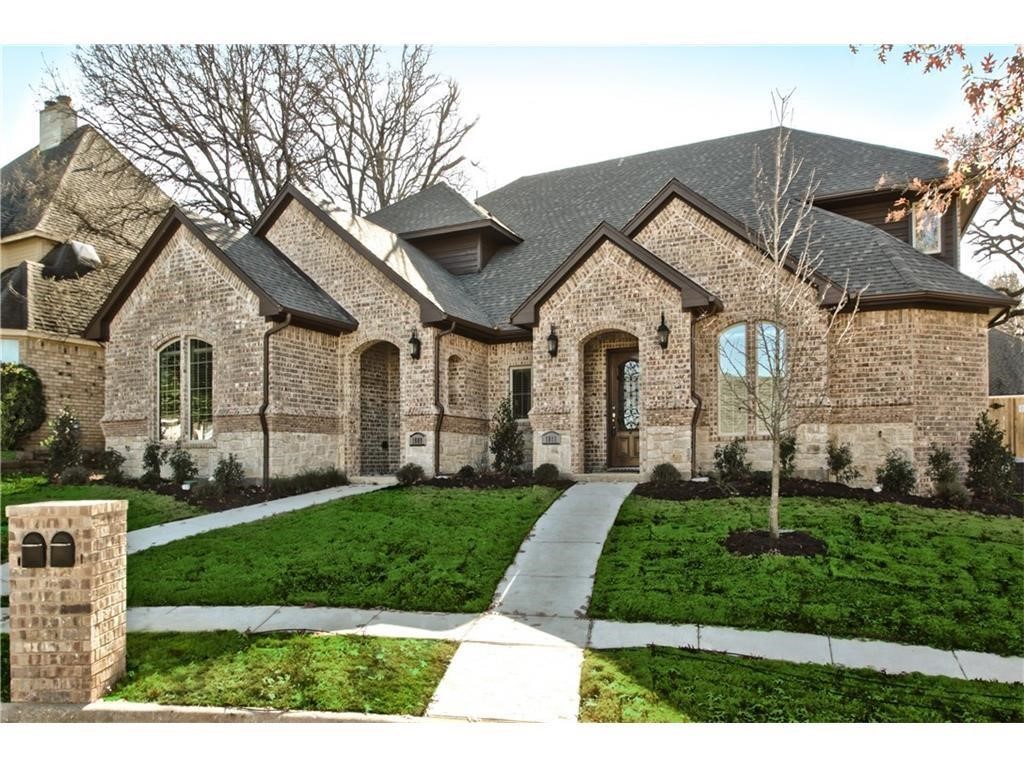 1809 Evergreen Court Grapevine TX 76051