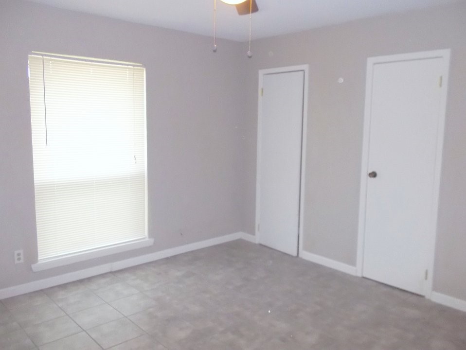 1502 Cardinal Drive Ennis TX 75119