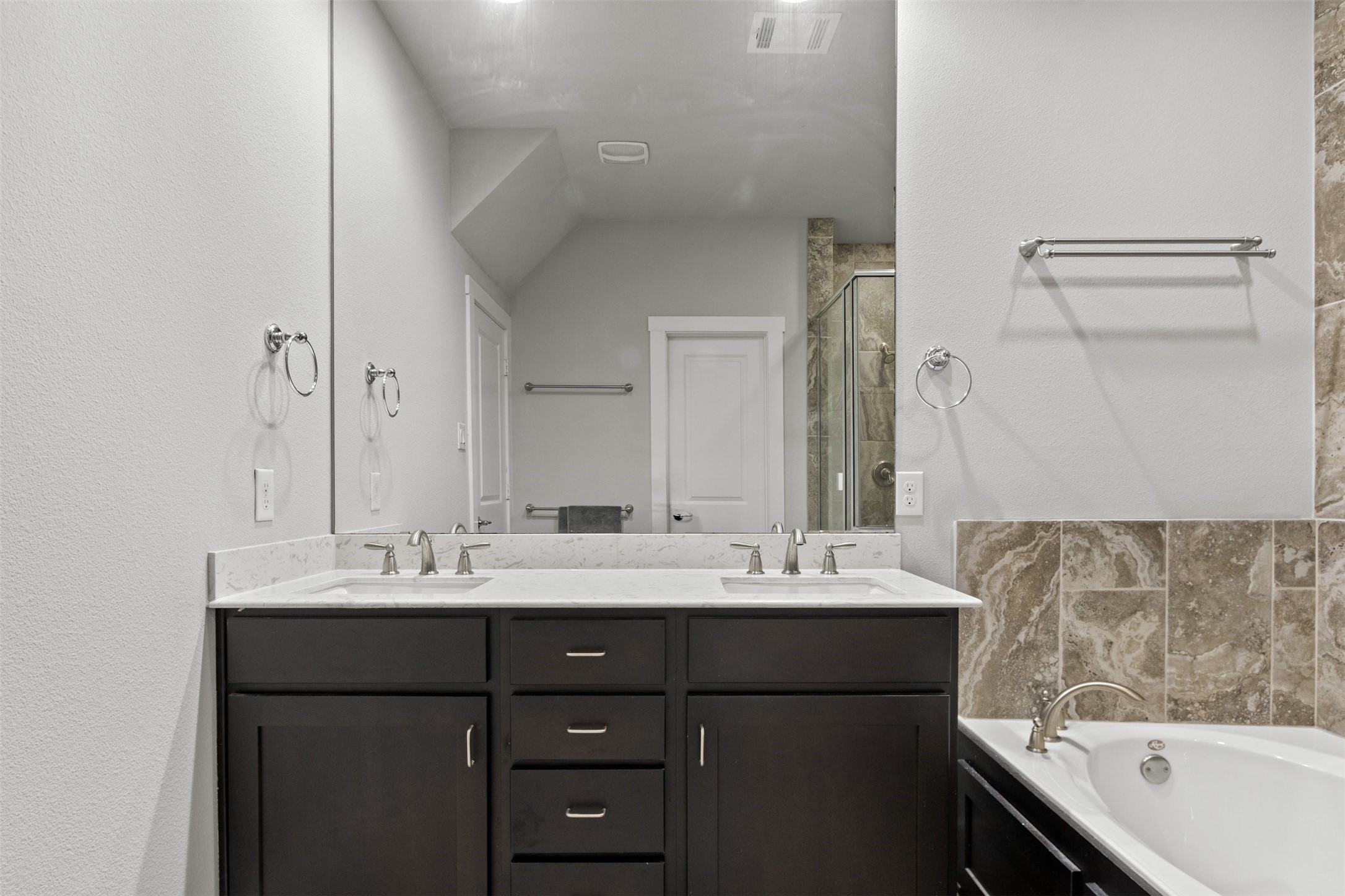 1304 Palm Canyon Drive Dallas TX 75204