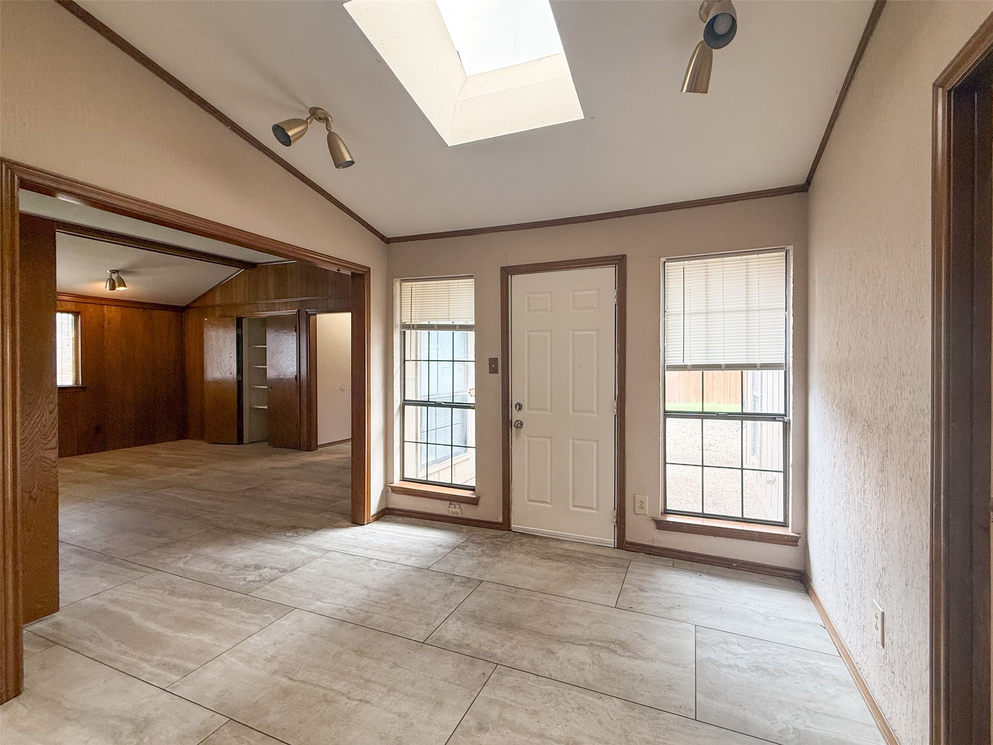 6643 Garlinghouse Lane Dallas TX 75252