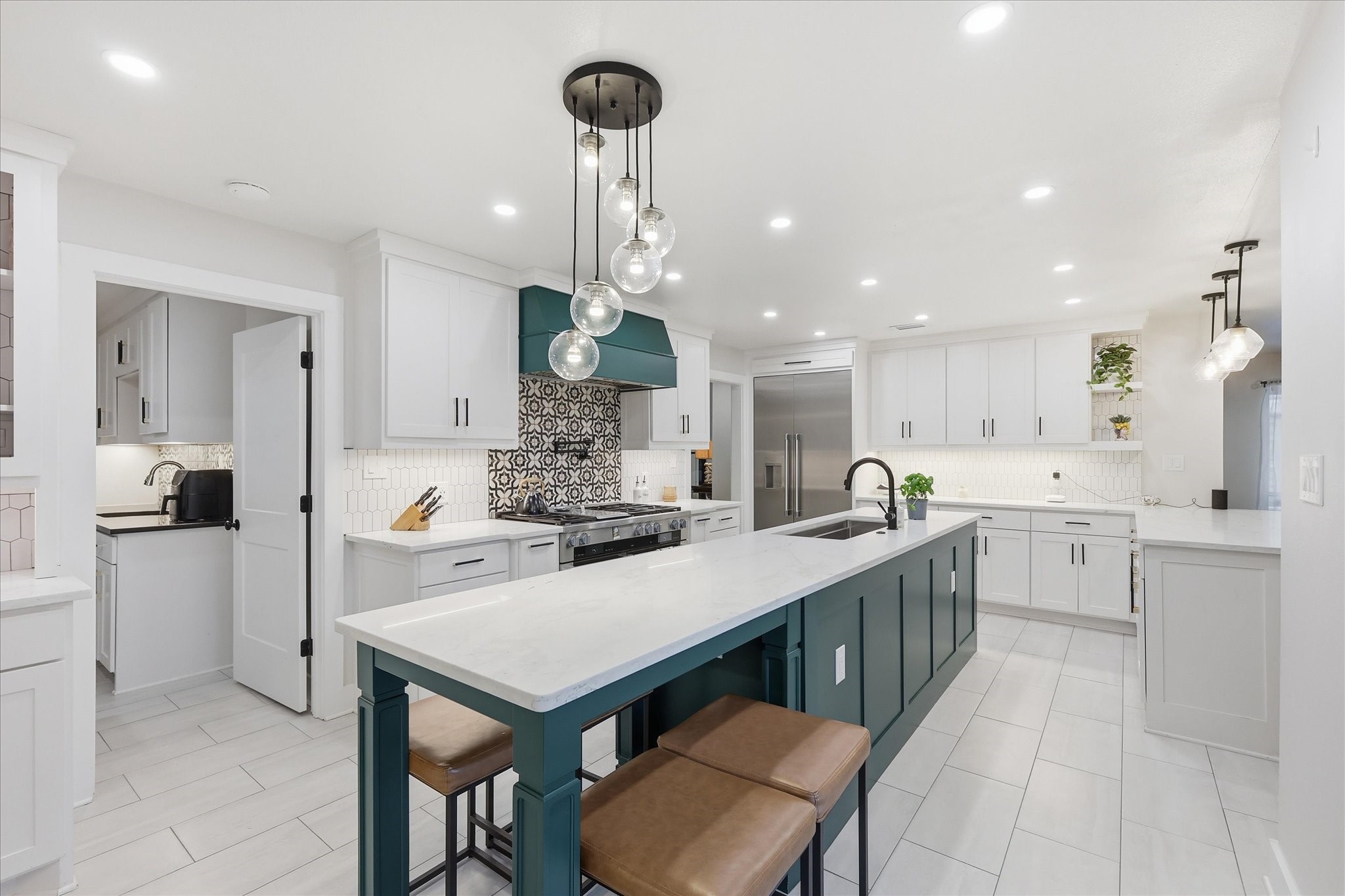 14840 Knollview Drive Dallas TX 75248