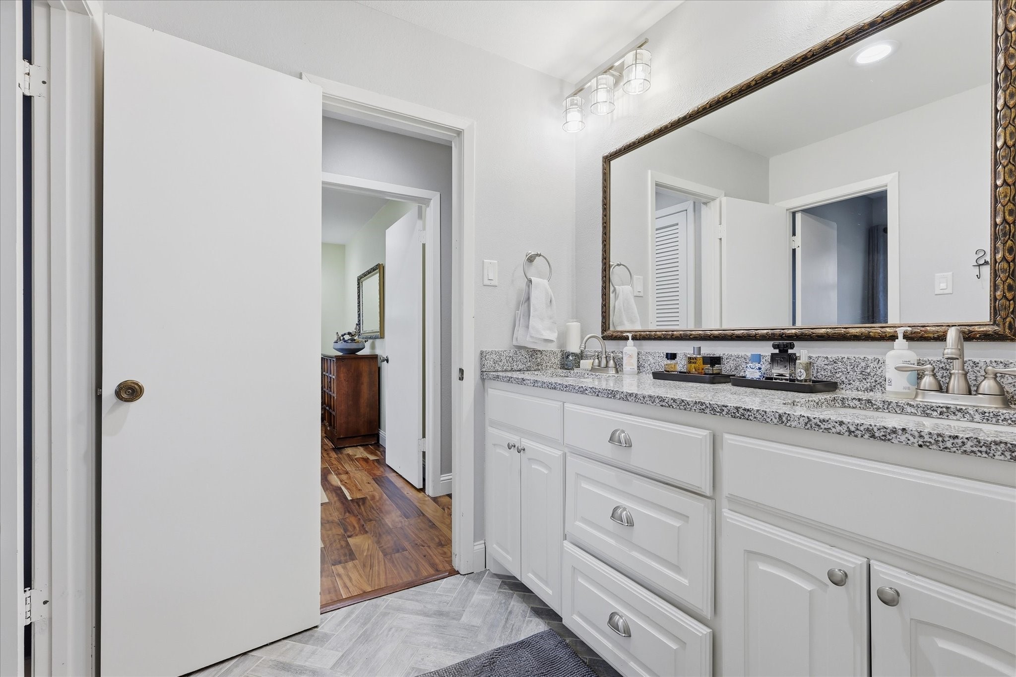 14840 Knollview Drive Dallas TX 75248