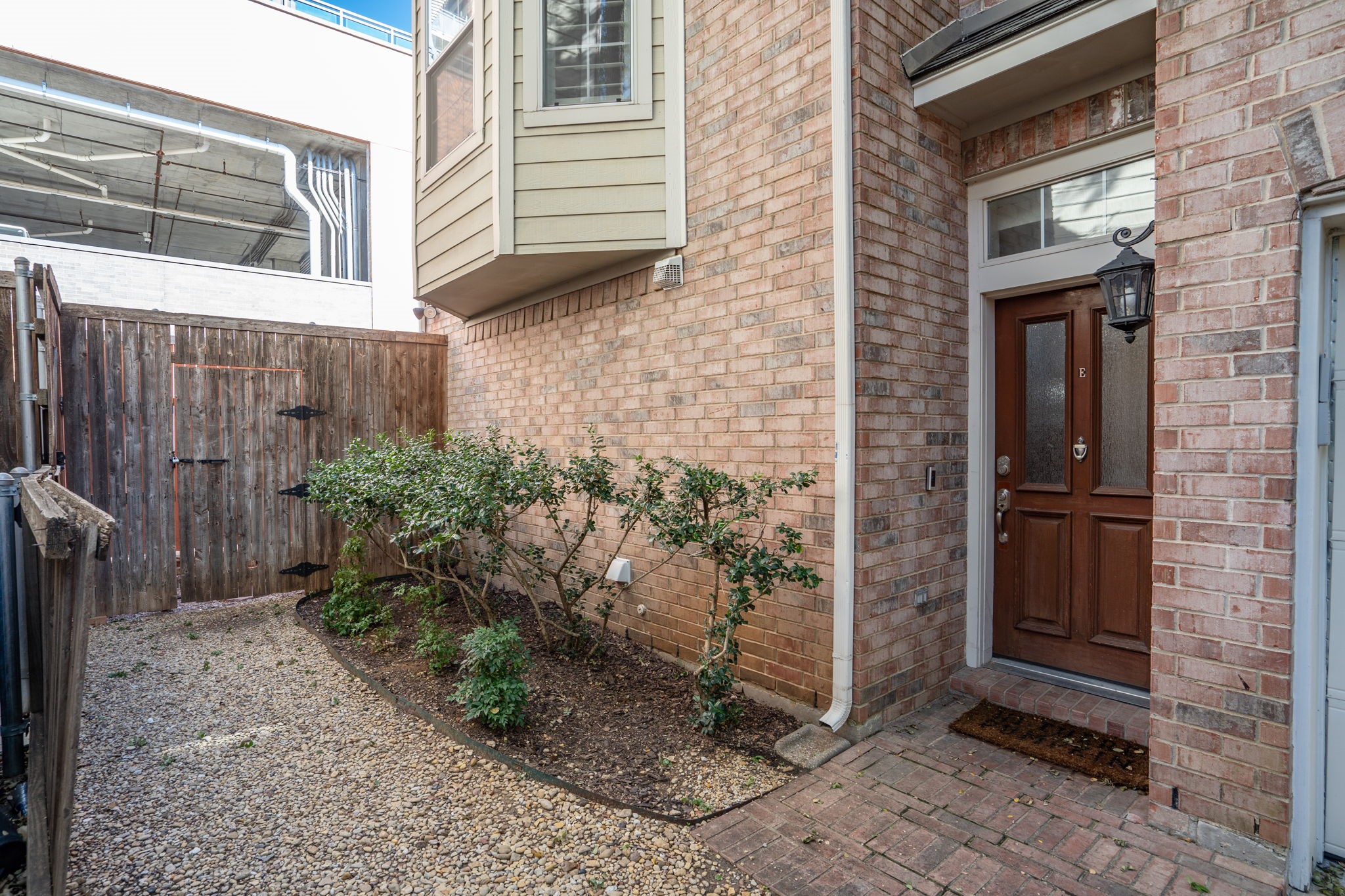 2704 Welborn Street Dallas TX 75219