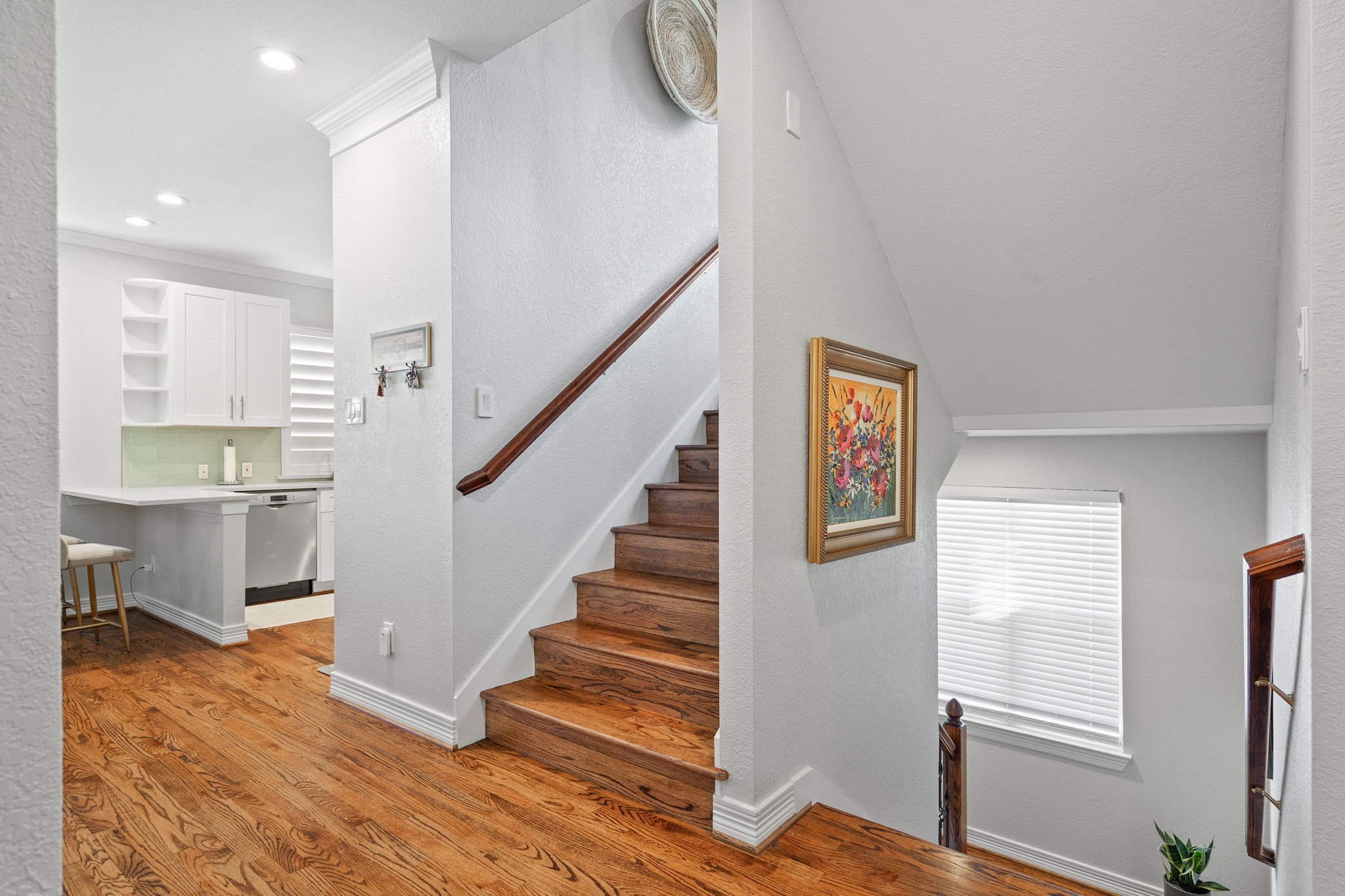 2704 Welborn Street Dallas TX 75219
