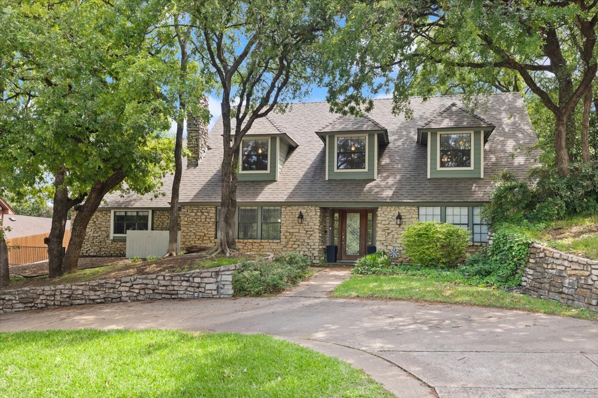 2123 Wilson Drive Arlington TX 76011