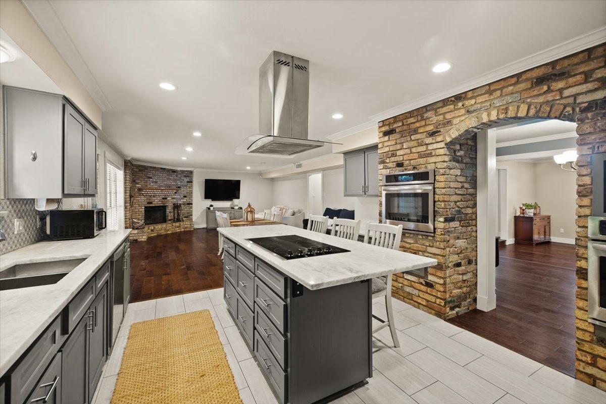 2123 Wilson Drive Arlington TX 76011