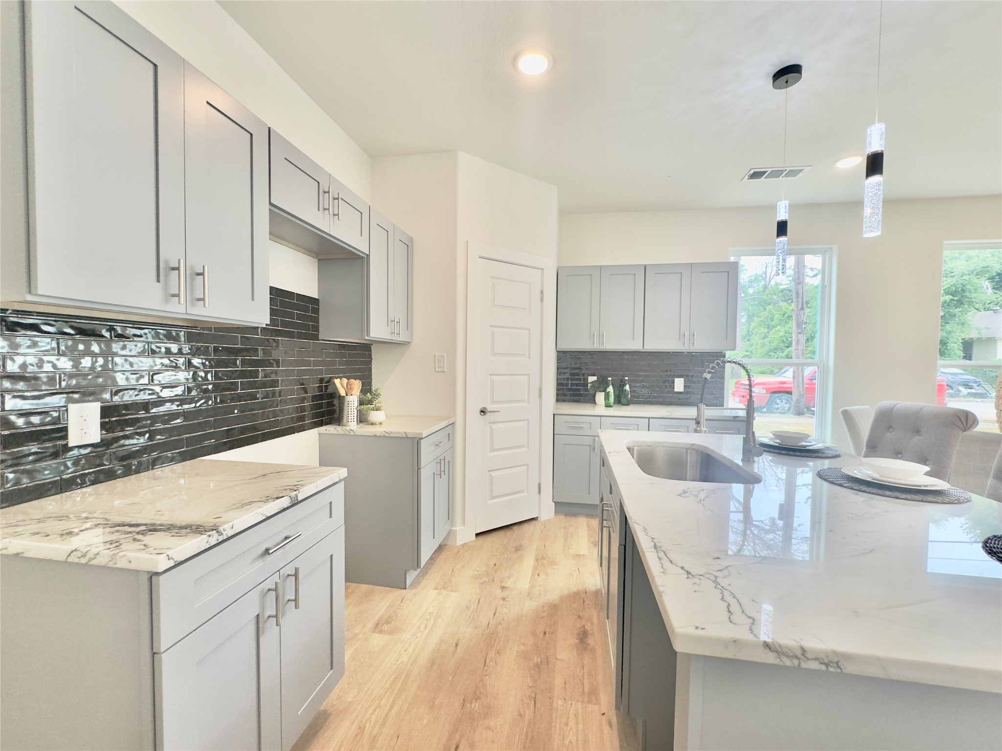 3801 Carpenter Avenue Dallas TX 75210