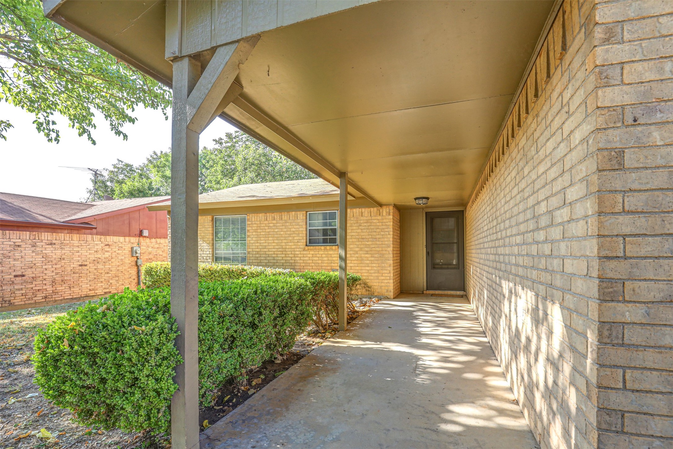 6540 Windrock Drive Watauga TX 76148